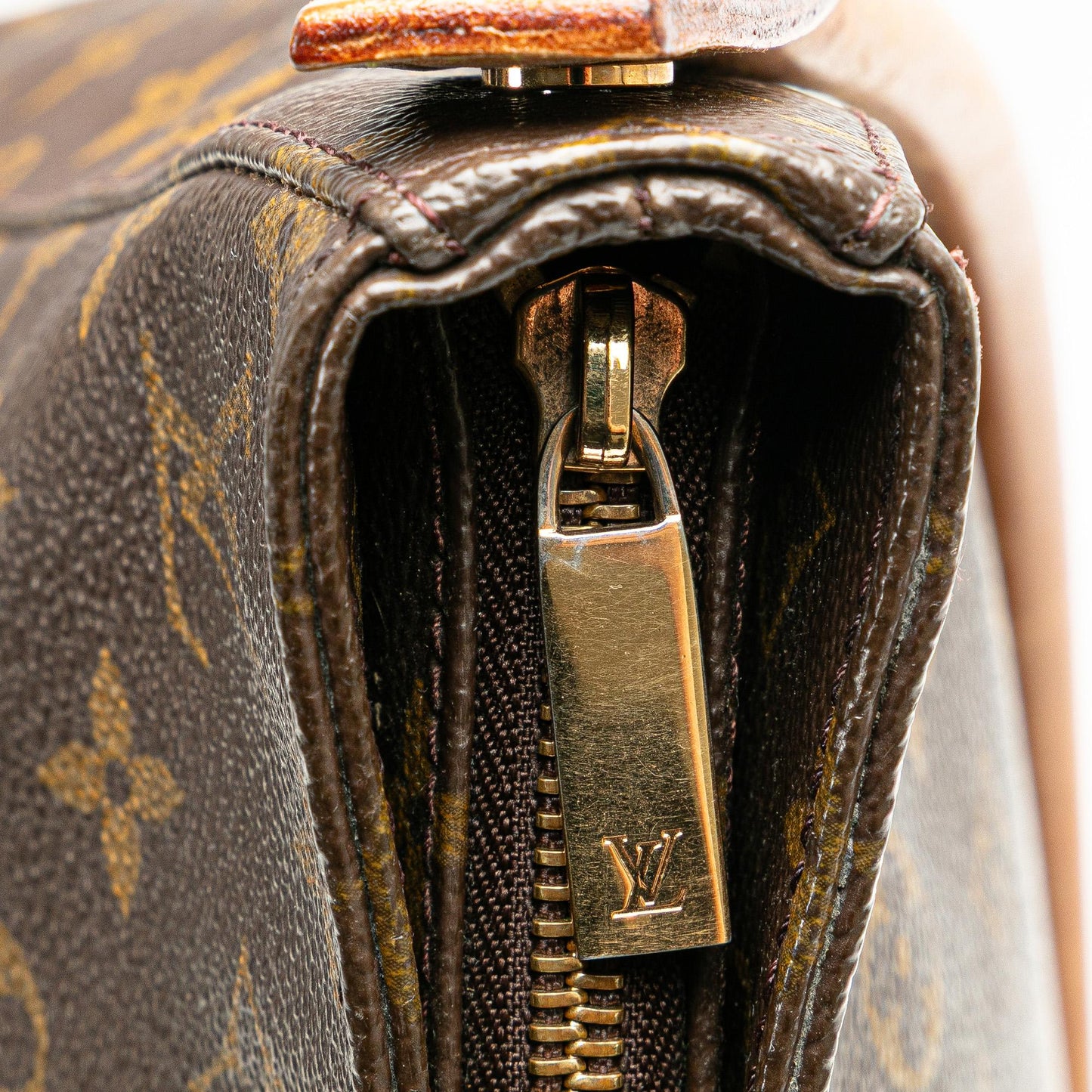 Louis Vuitton Monogram Looping GM