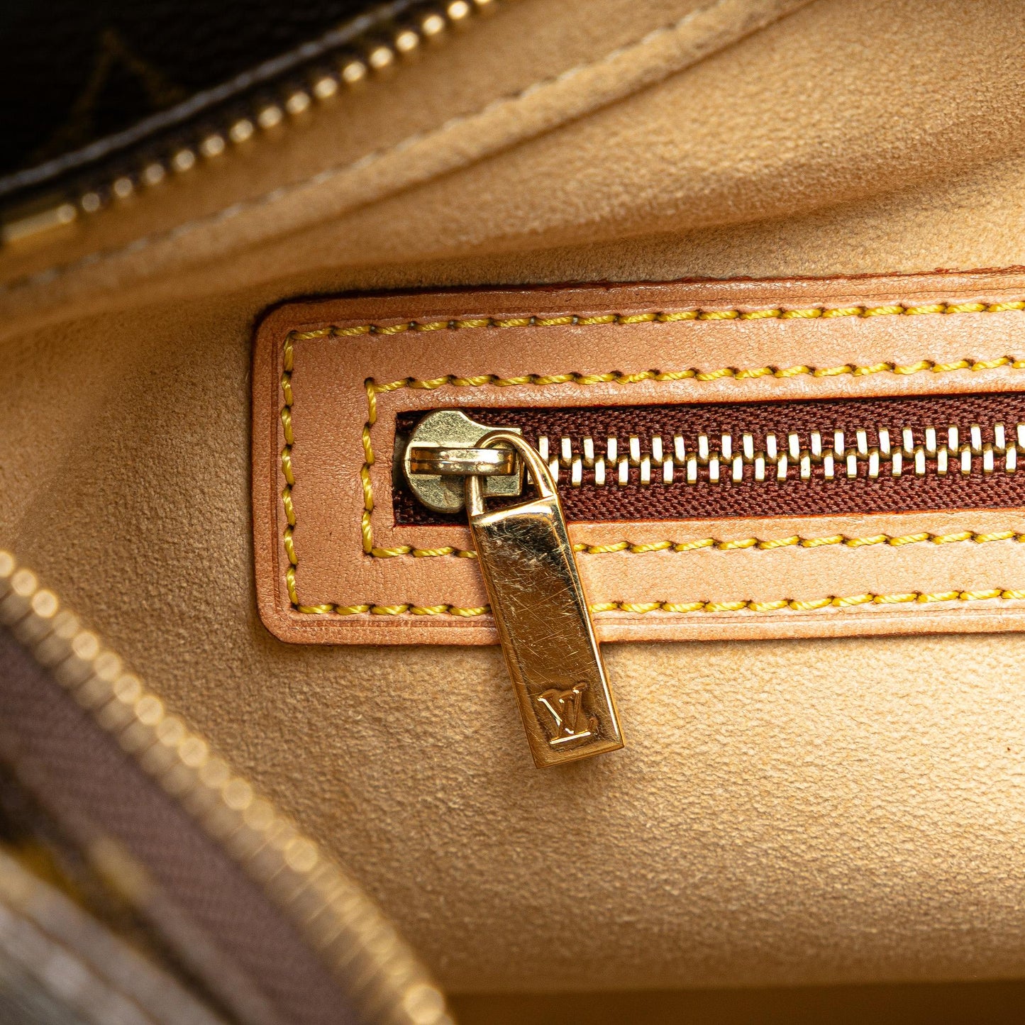 Louis Vuitton Monogram Looping GM
