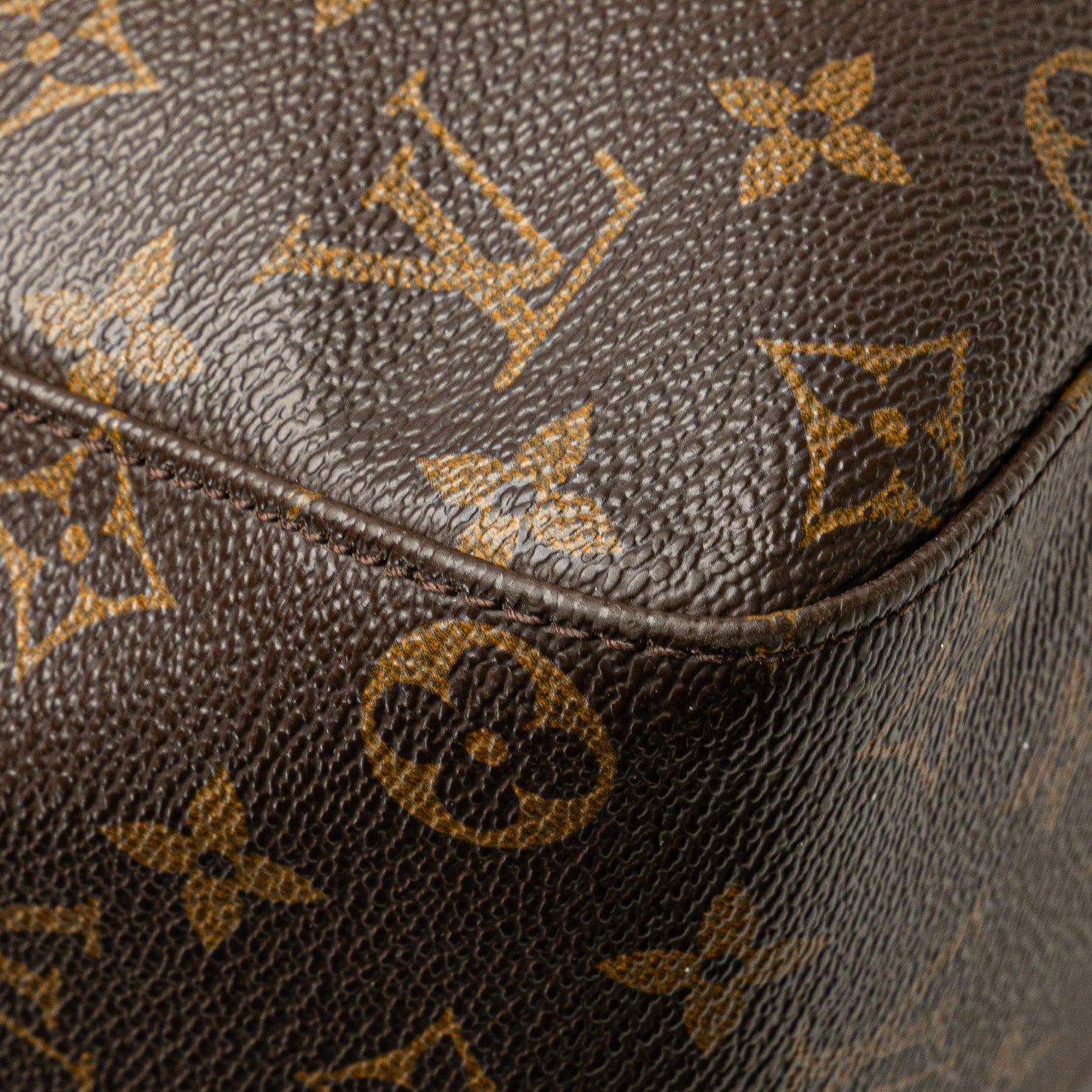 Louis Vuitton Monogram Looping GM