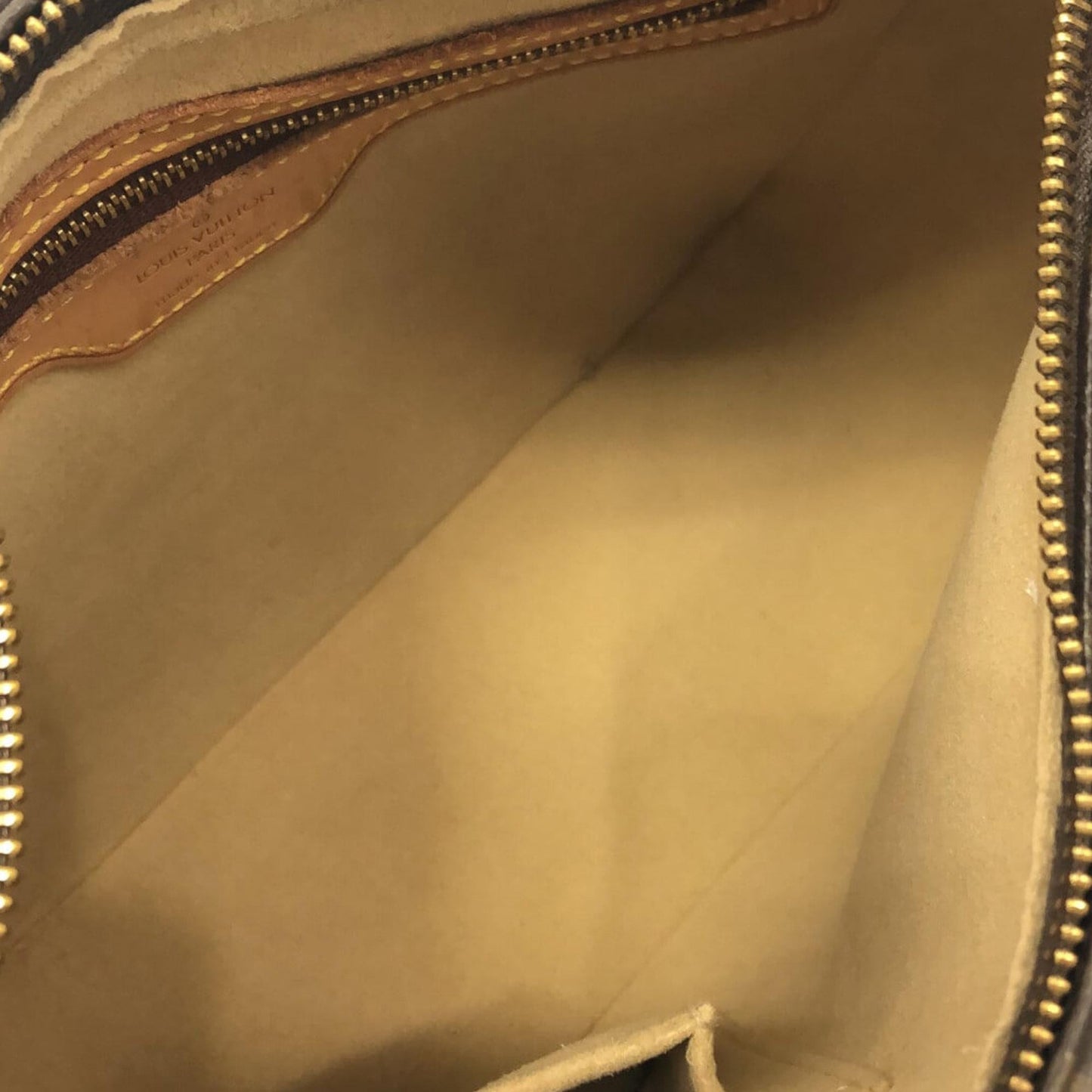 Louis Vuitton Monogram Looping MM (SHG-MroyjC)