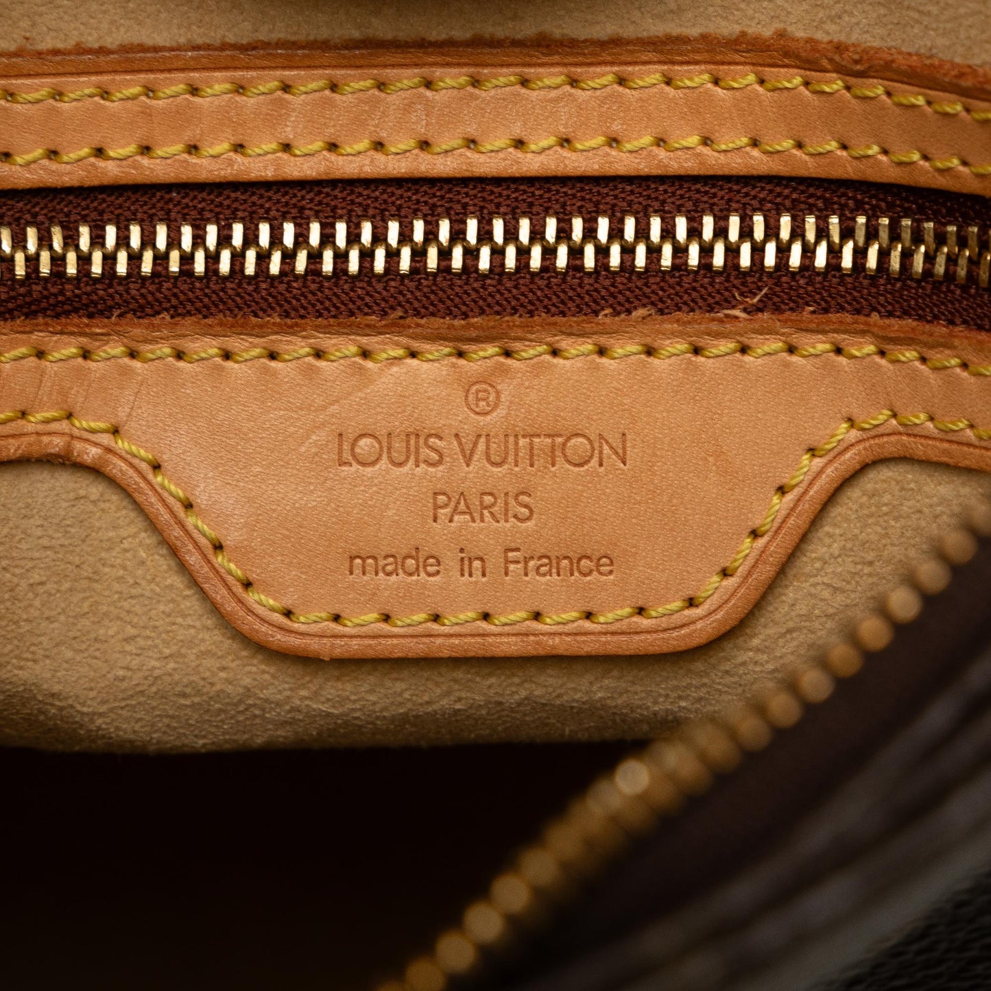 Louis Vuitton Monogram Looping MM (SHG-A2dQPG)