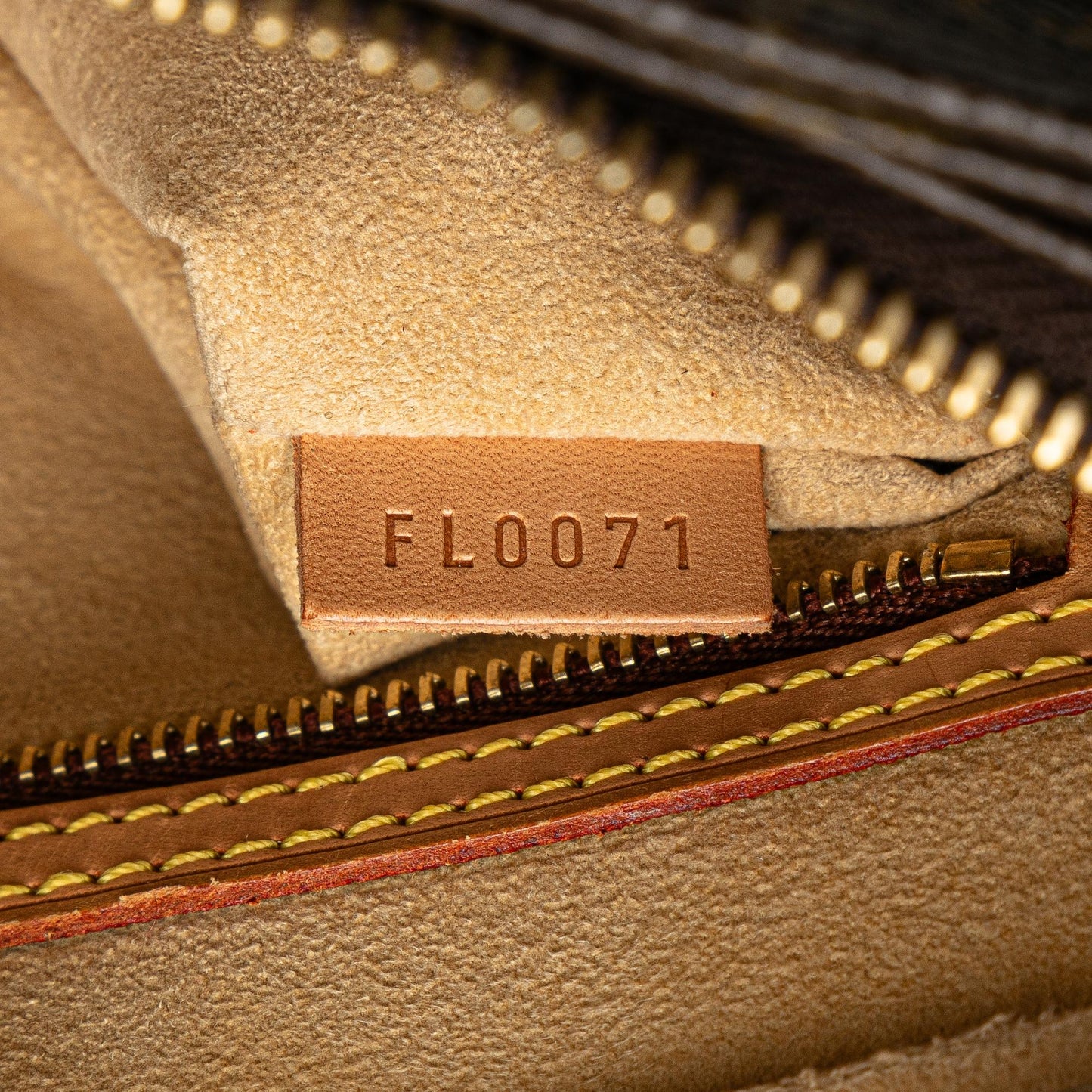Louis Vuitton Monogram Looping MM (SHG-BlXqbw)