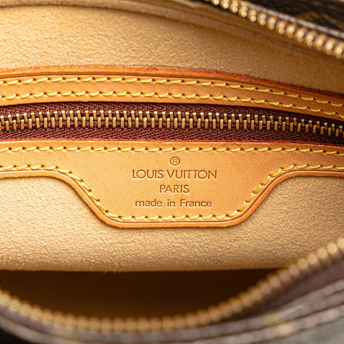 Louis Vuitton Monogram Looping MM (SHG-FTcosg)