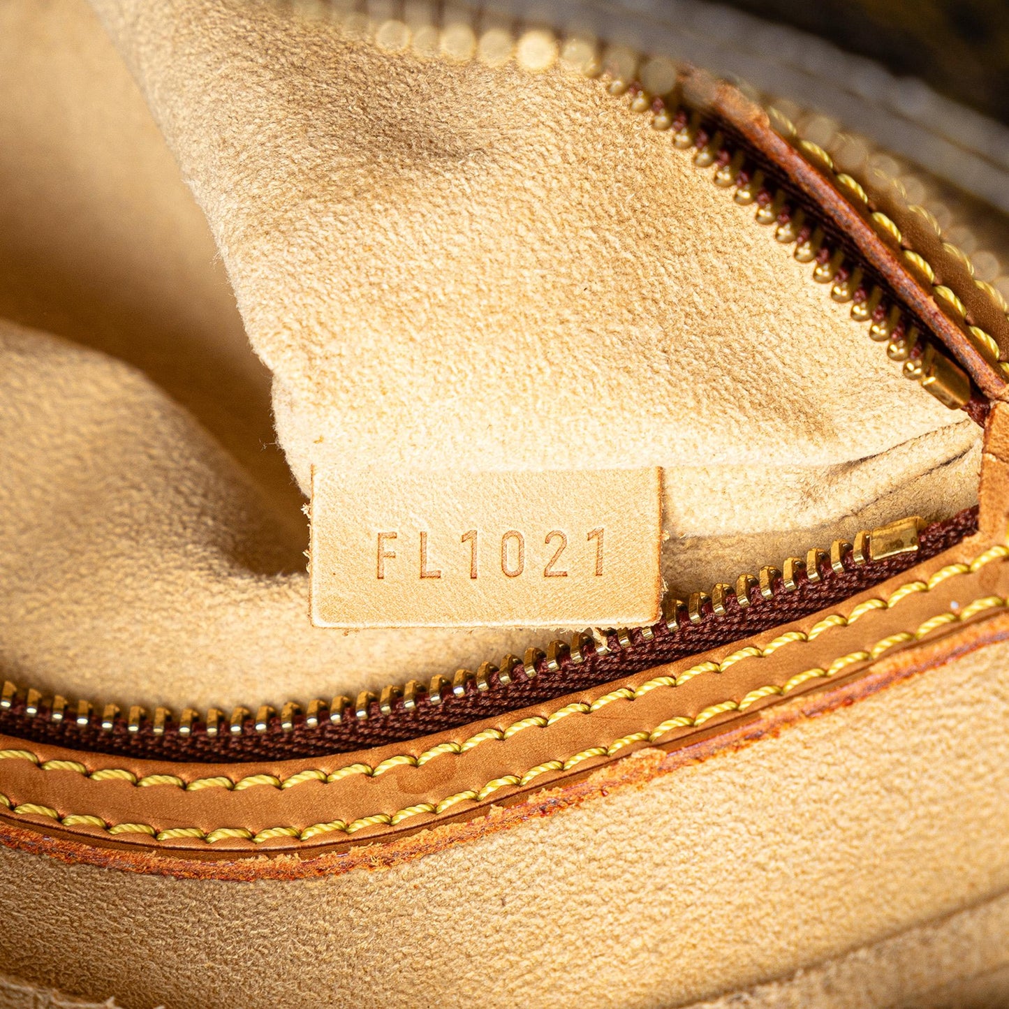 Louis Vuitton Monogram Looping MM (SHG-tfYZhS)