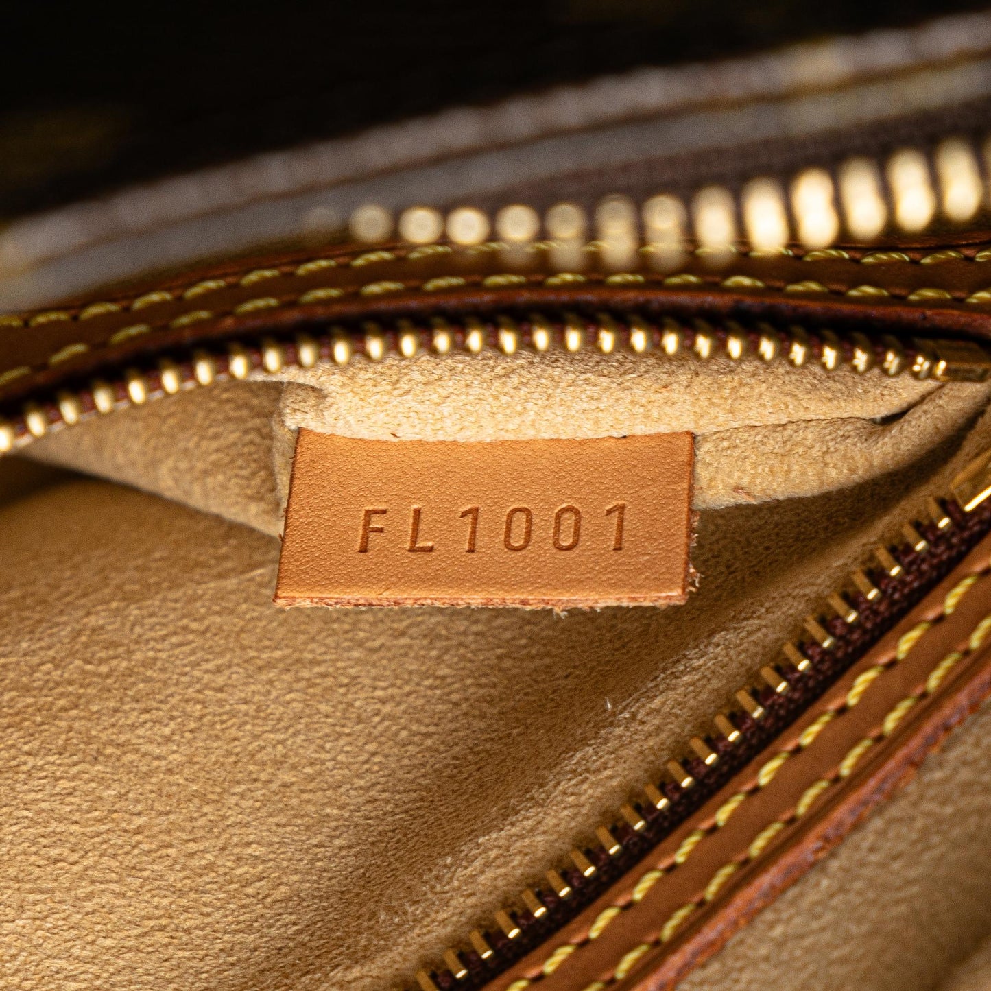 Louis Vuitton Monogram Looping MM (SHG-wIcVTW)