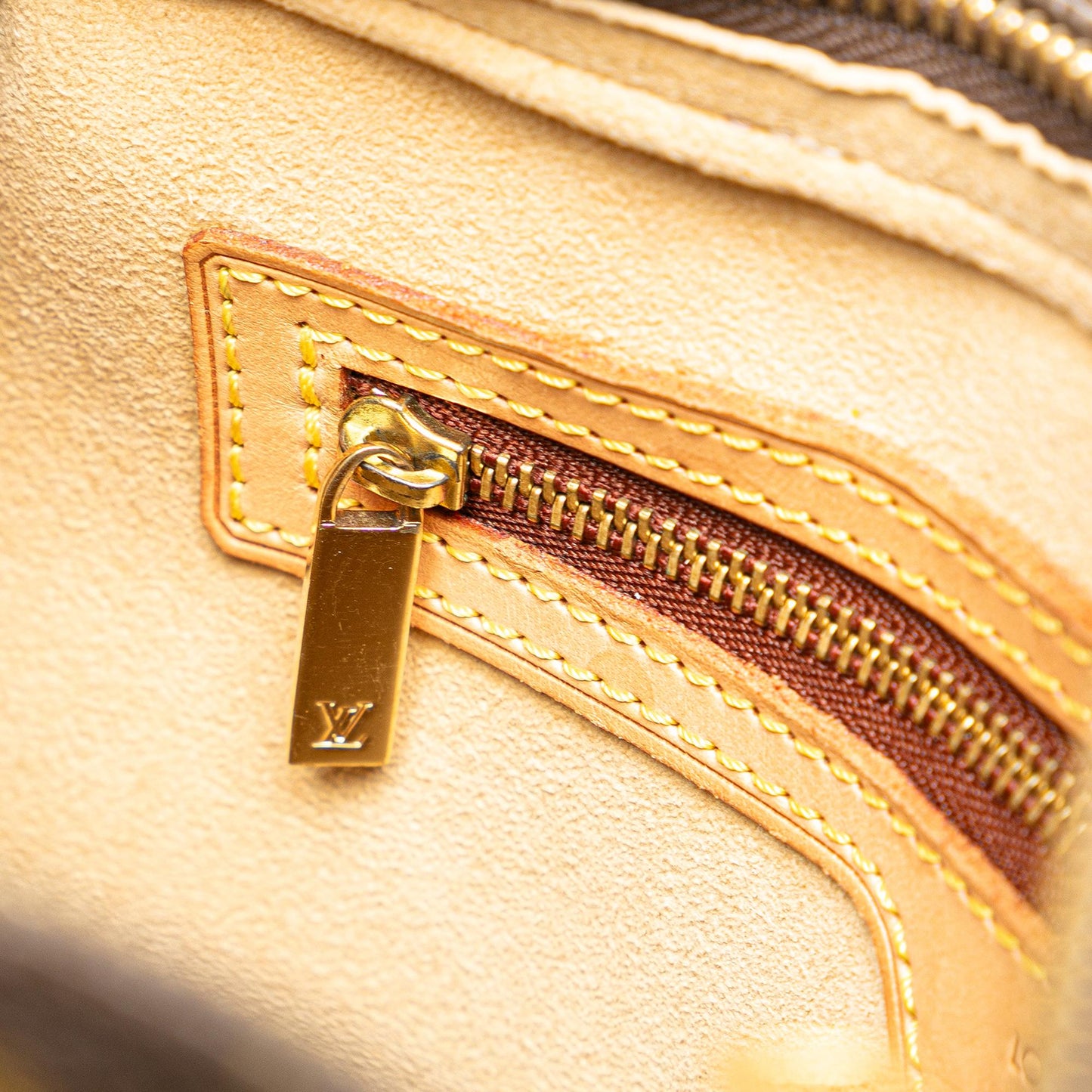 Louis Vuitton Monogram Looping MM