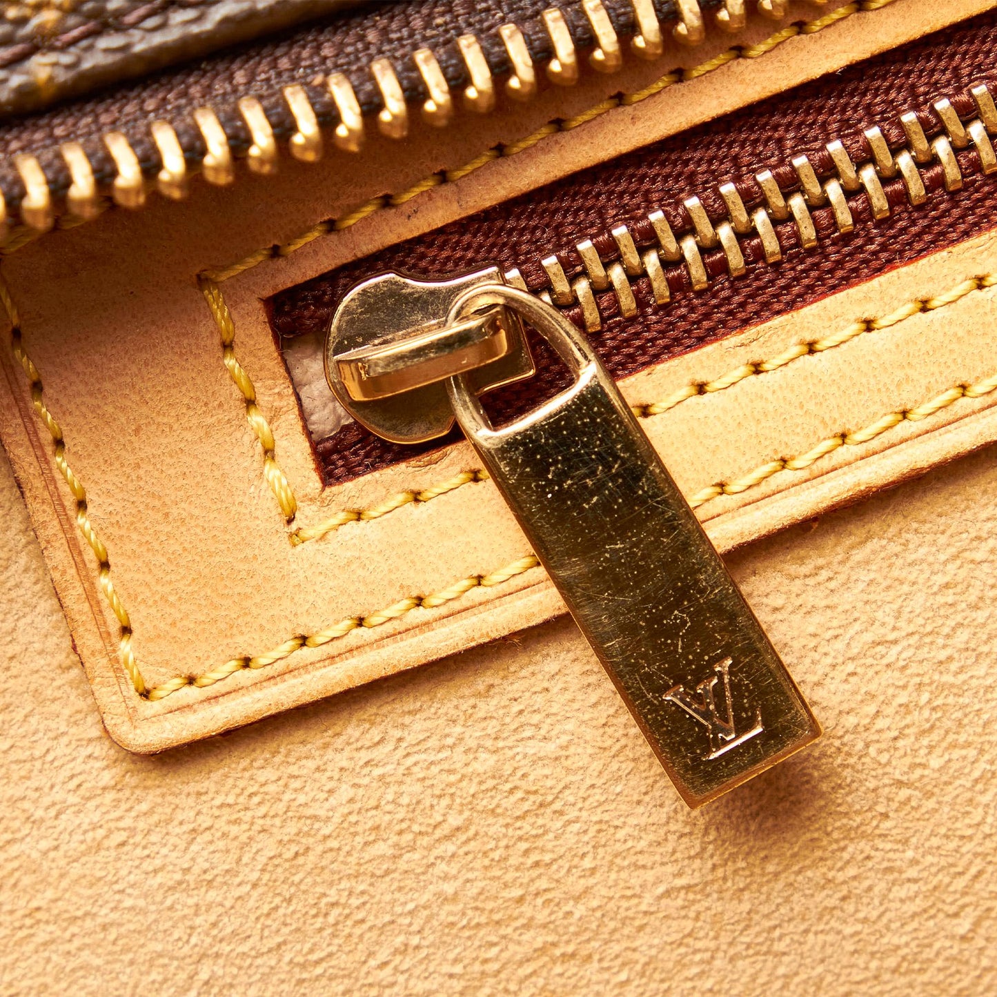 Louis Vuitton Monogram Luco Tote (SHG-30932)