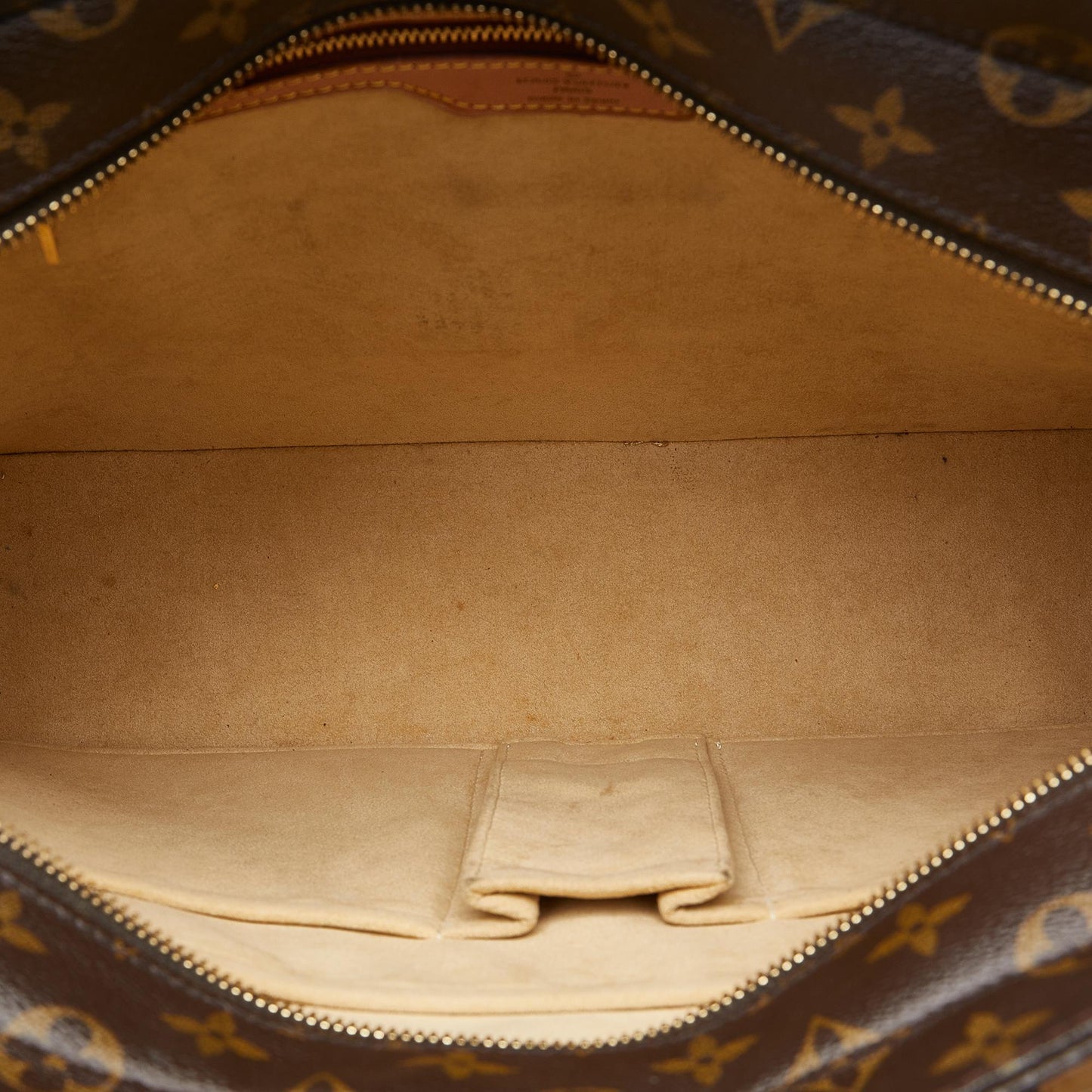 Louis Vuitton Monogram Luco Tote (SHG-dAPPEj)