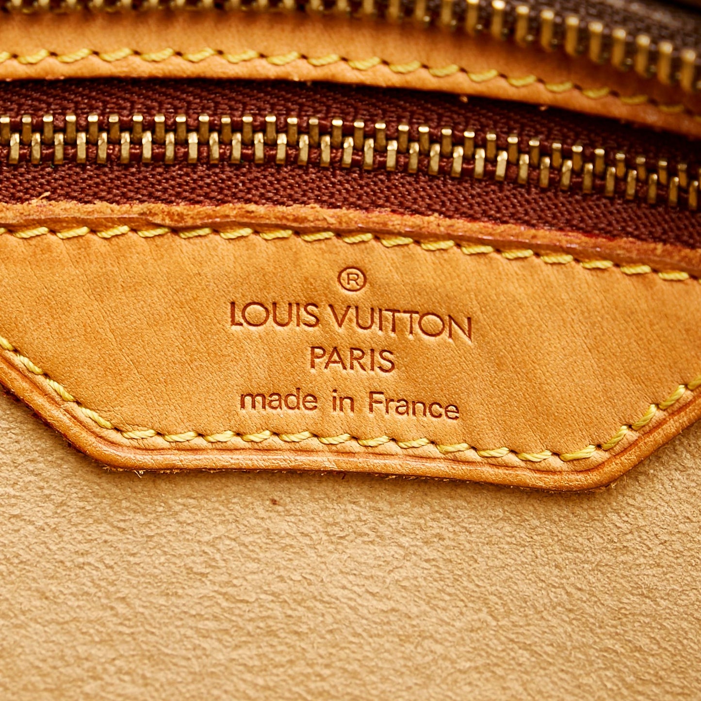 Louis Vuitton Monogram Luco (SHG-31024)