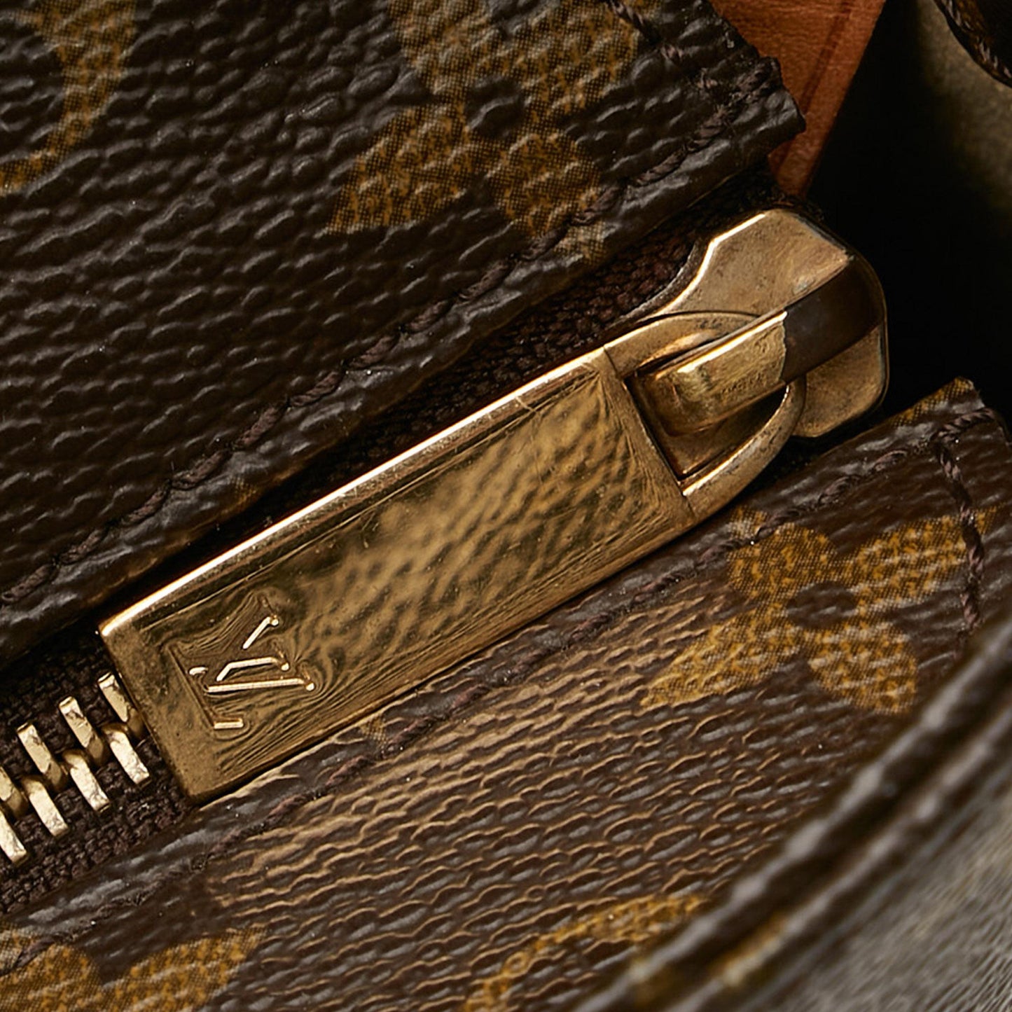 Louis Vuitton Monogram Luco (SHG-37465)