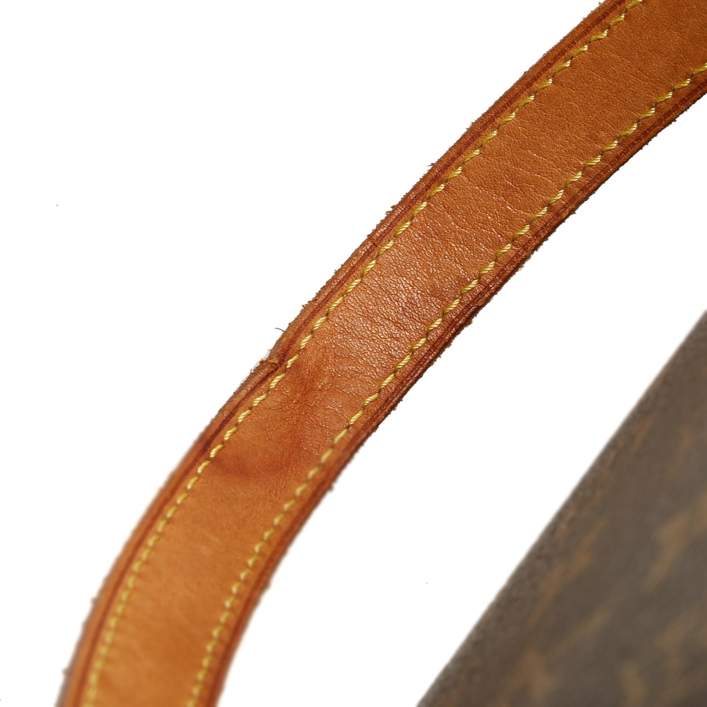Louis Vuitton Monogram Luco (SHG-M3l08g)