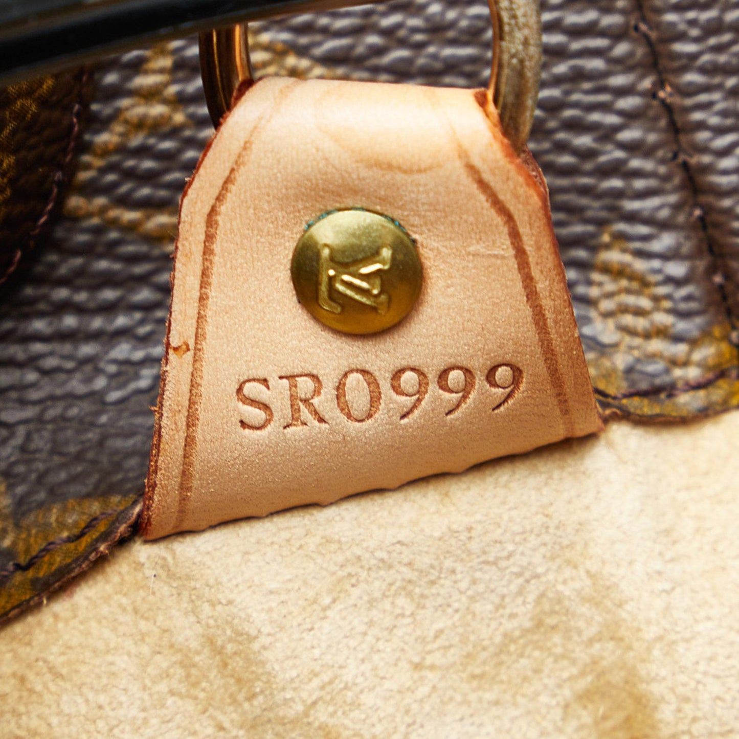 Louis Vuitton Monogram Luco (SHG-QYpc02)