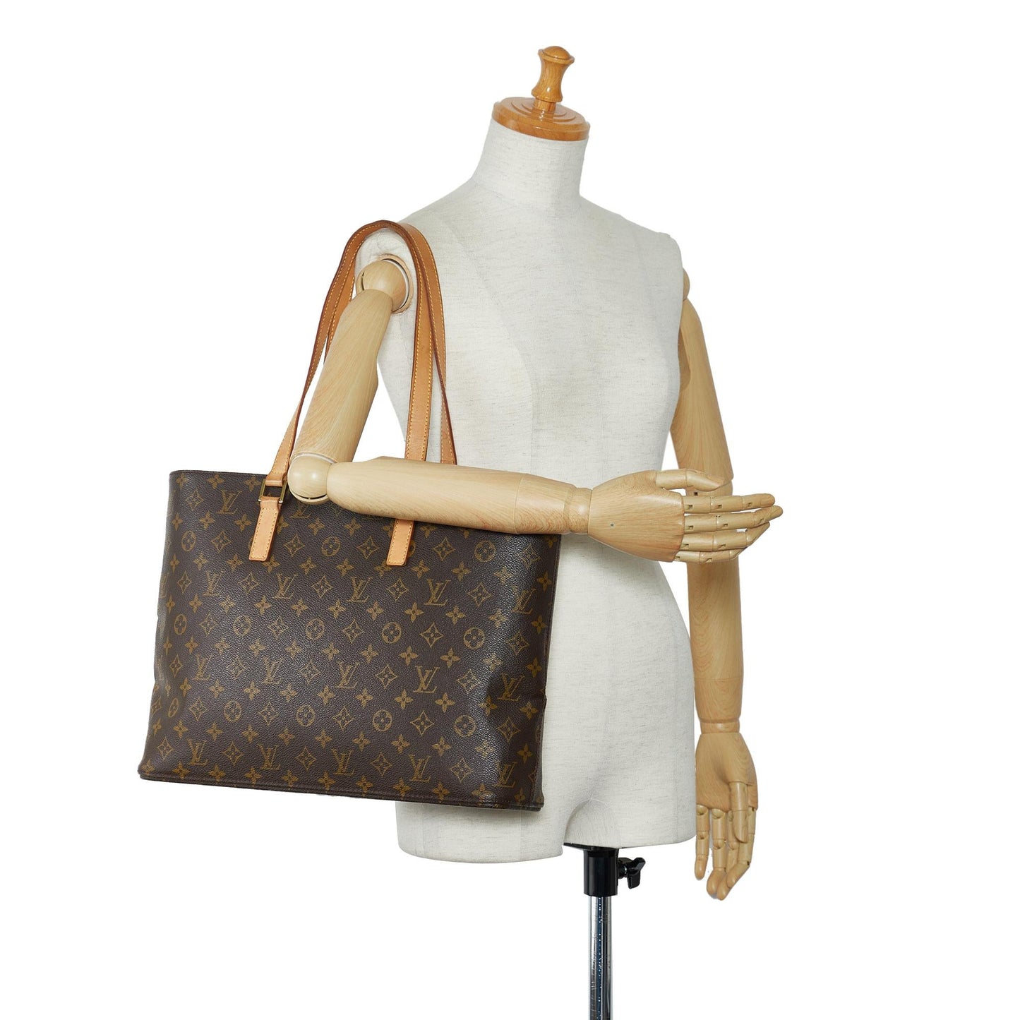 Louis Vuitton Monogram Luco (SHG-QYpc02)