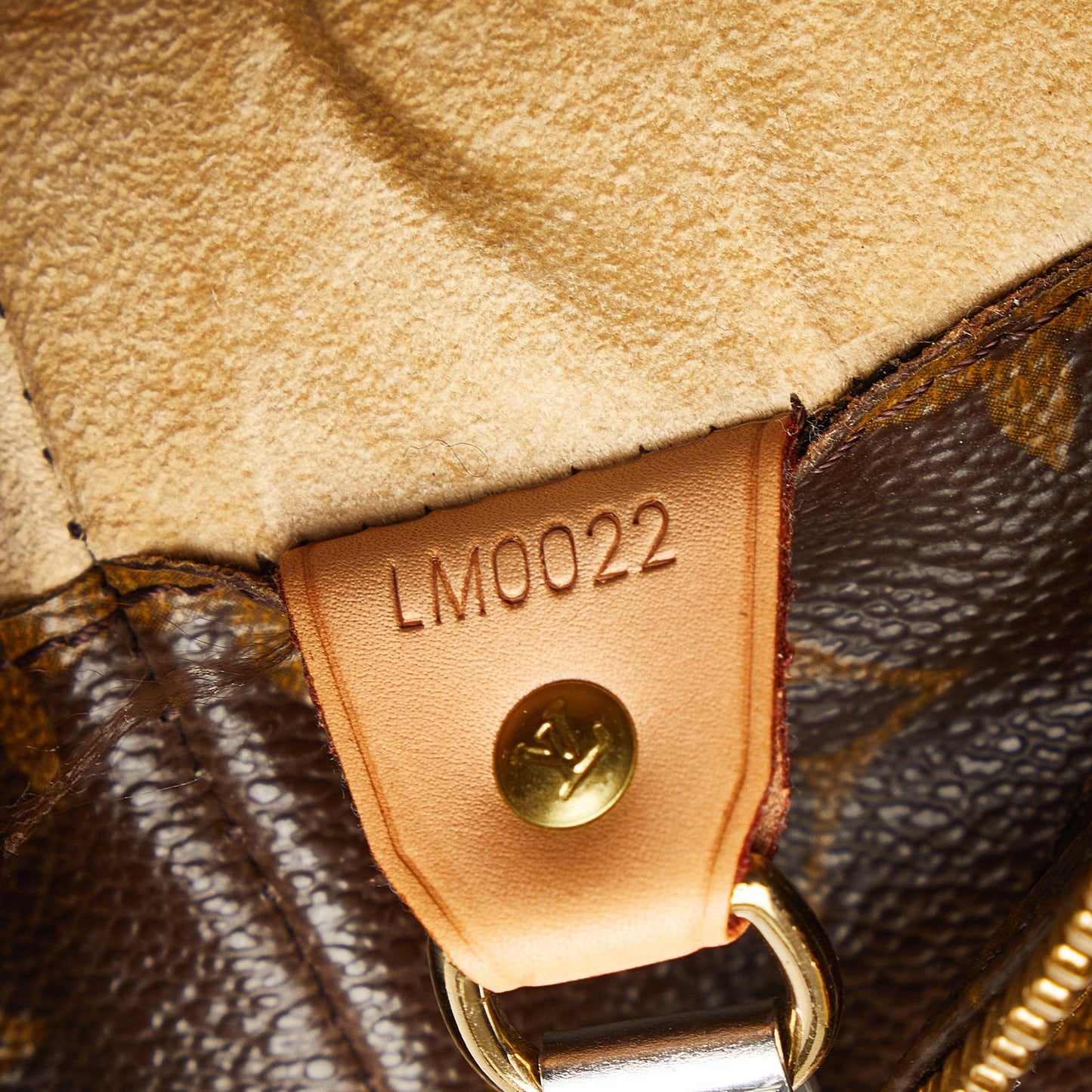 Louis Vuitton Monogram Luco (SHG-Venx2B)