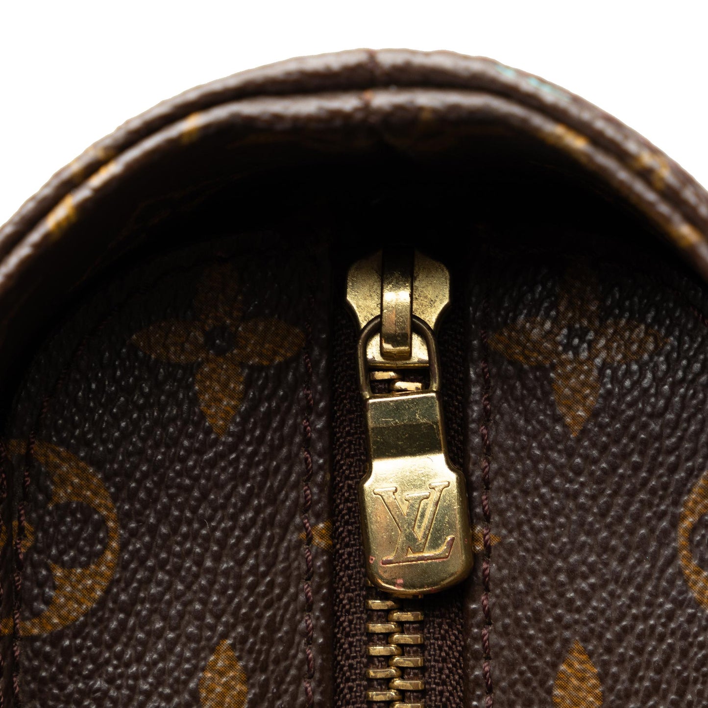 Louis Vuitton Monogram Luco (SHG-AOerMm)