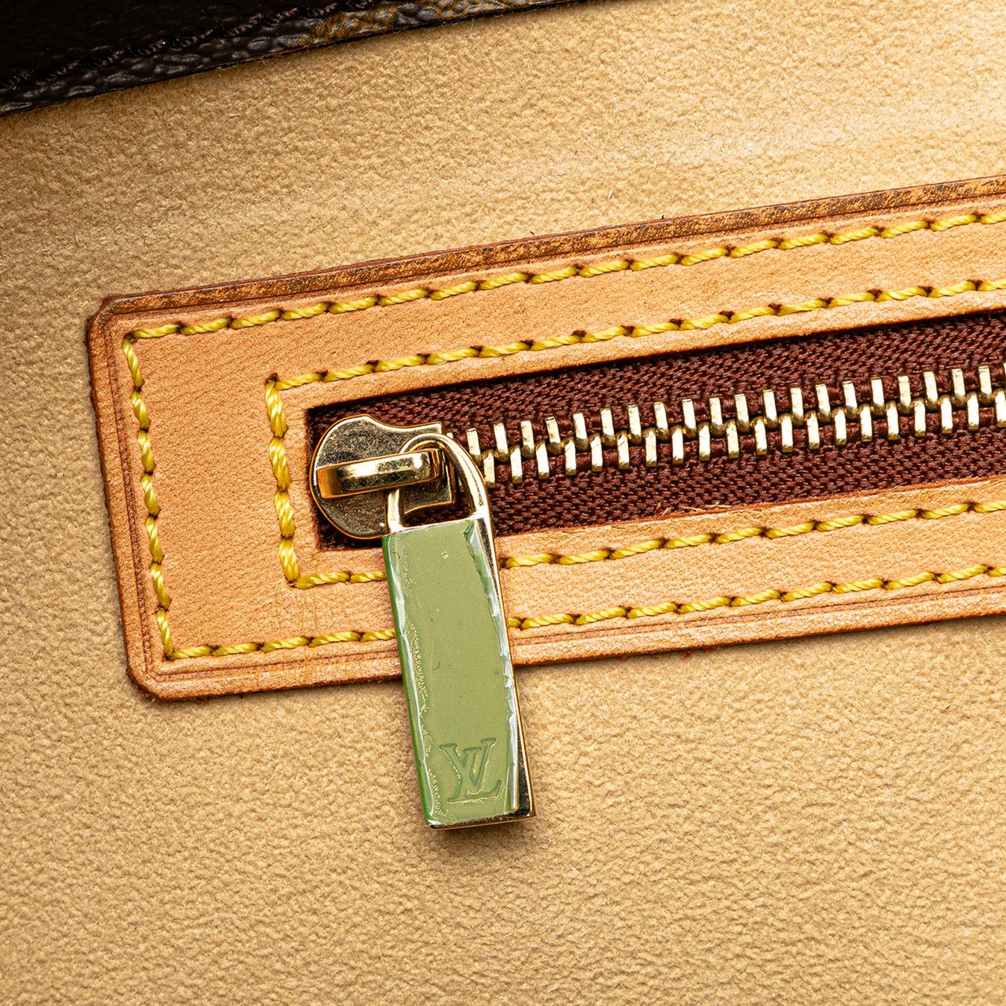 Louis Vuitton Monogram Luco (SHG-GMDKN3)