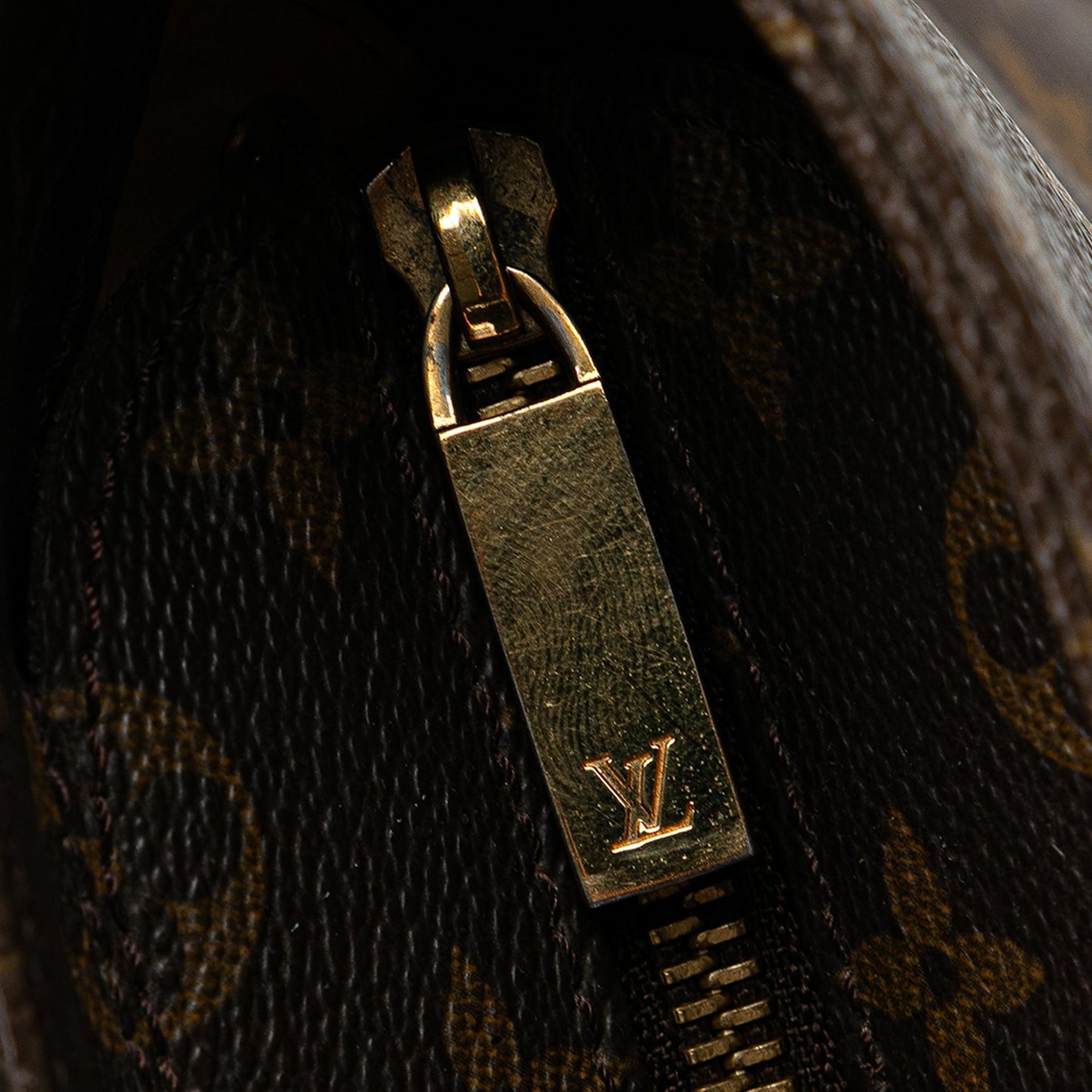 Louis Vuitton Monogram Luco (SHG-GMDKN3)