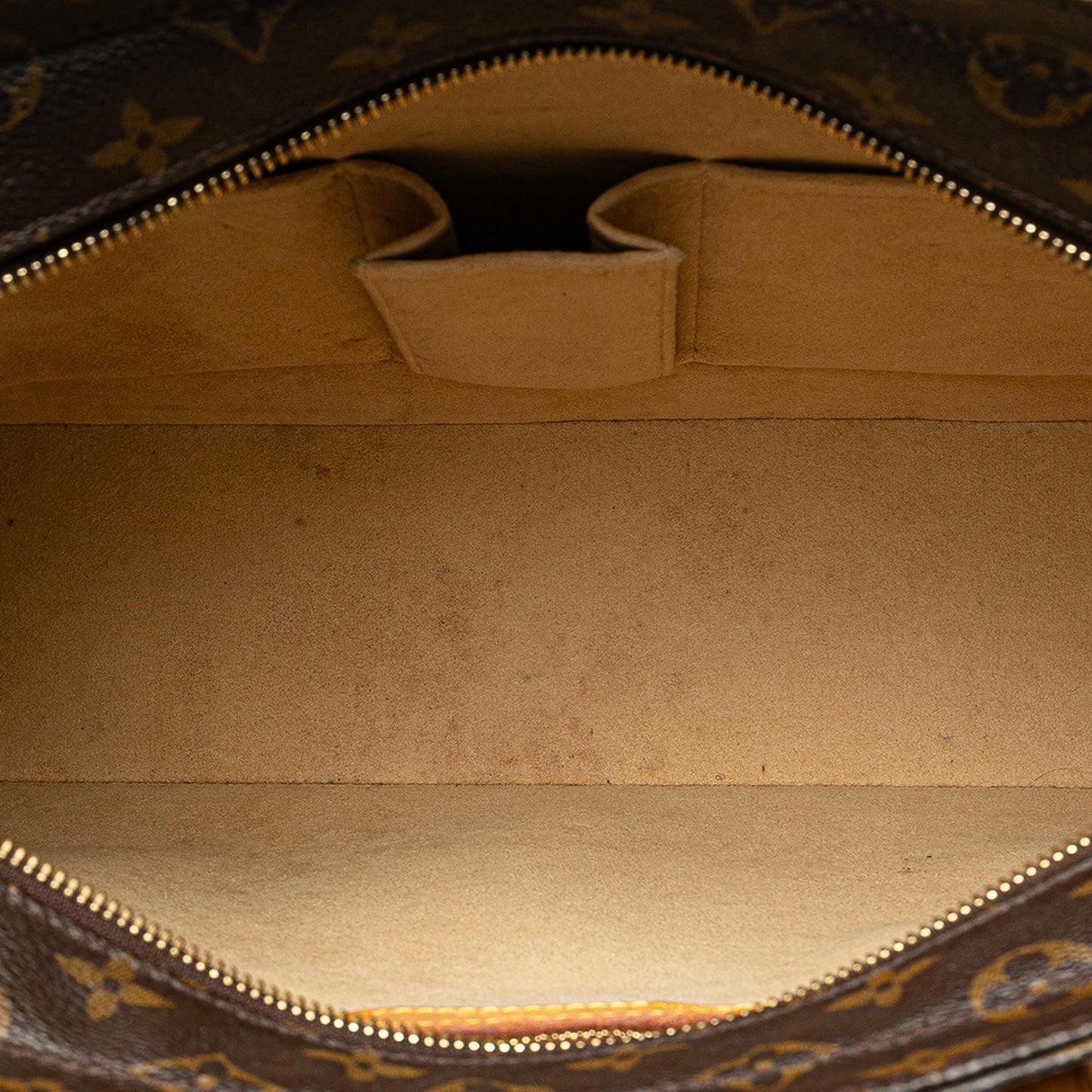 Louis Vuitton Monogram Luco (SHG-GMDKN3)