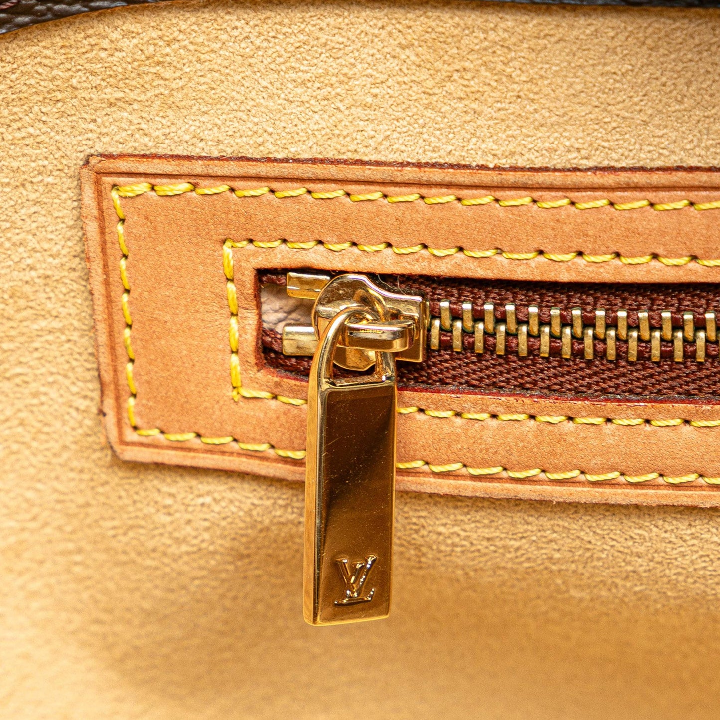 Louis Vuitton Monogram Luco (SHG-WNhPBN)