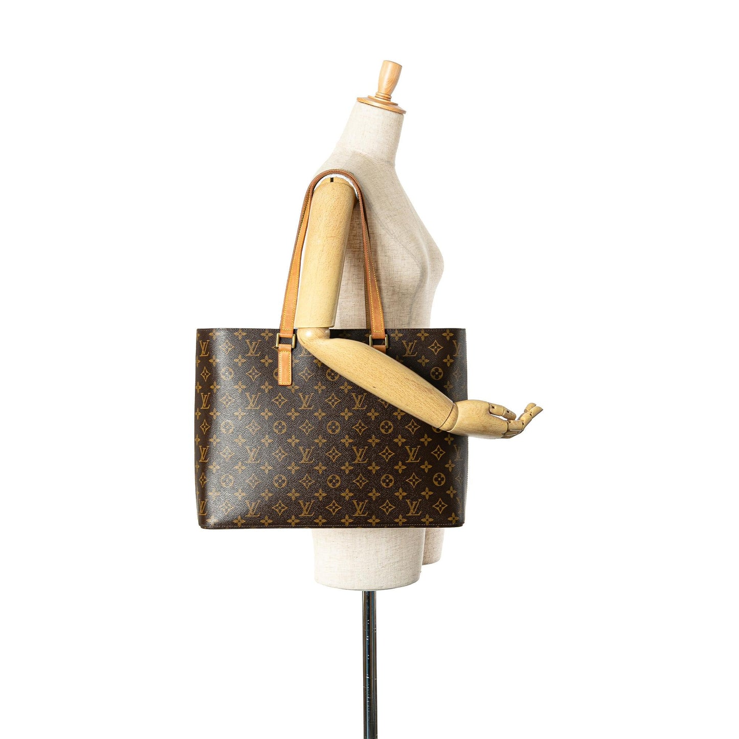Louis Vuitton Monogram Luco (SHG-mu8cnG)