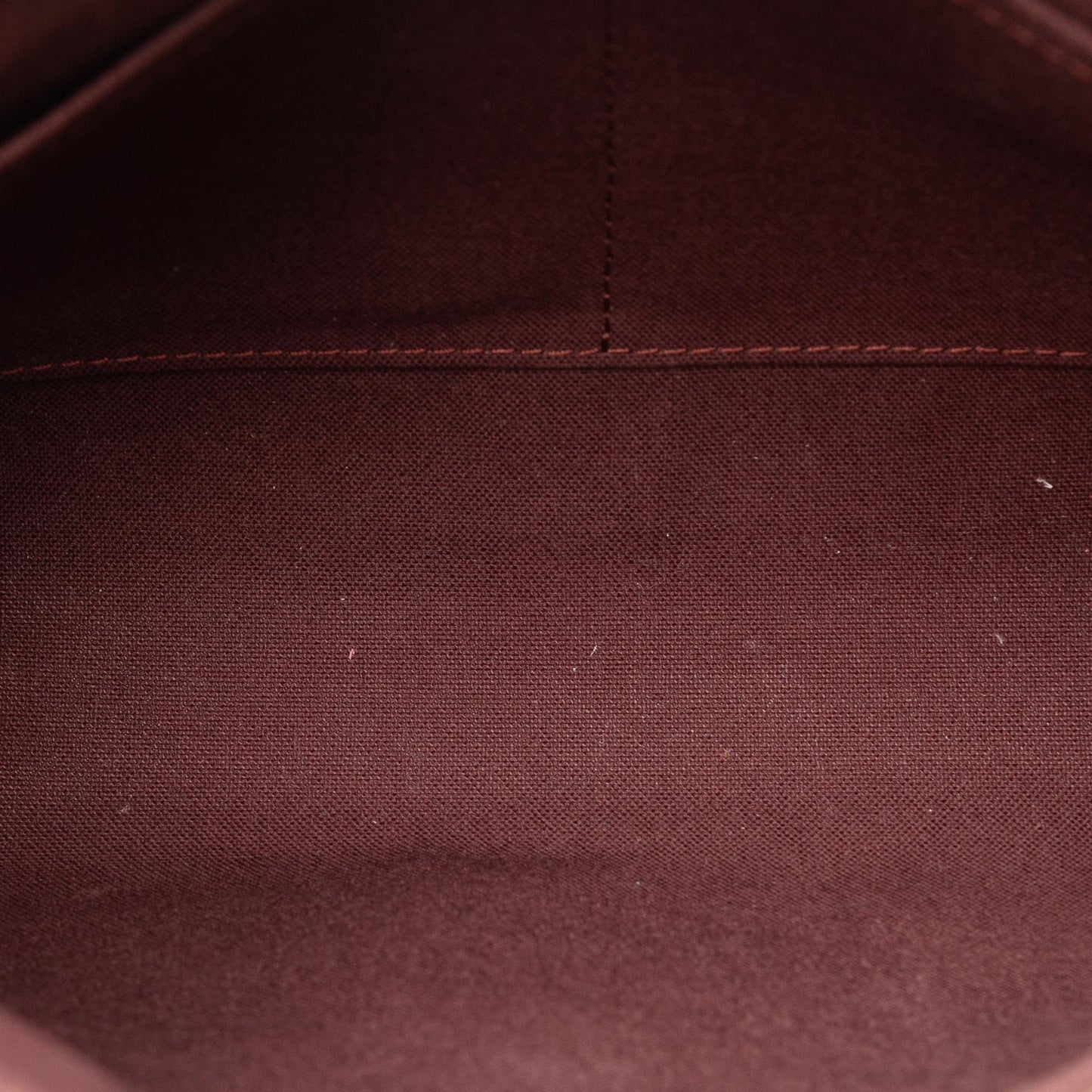 Louis Vuitton Monogram Macassar District PM (SHG-rmjoyV)