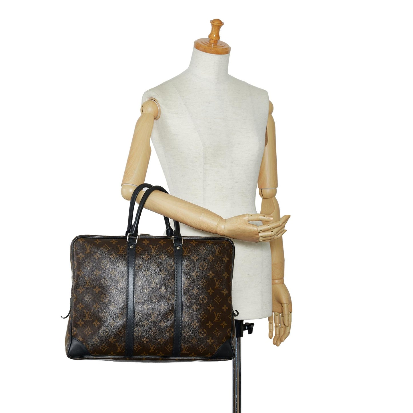 Louis Vuitton Monogram Macassar Porte-Documents Voyage GM (SHG-xbjdQX)