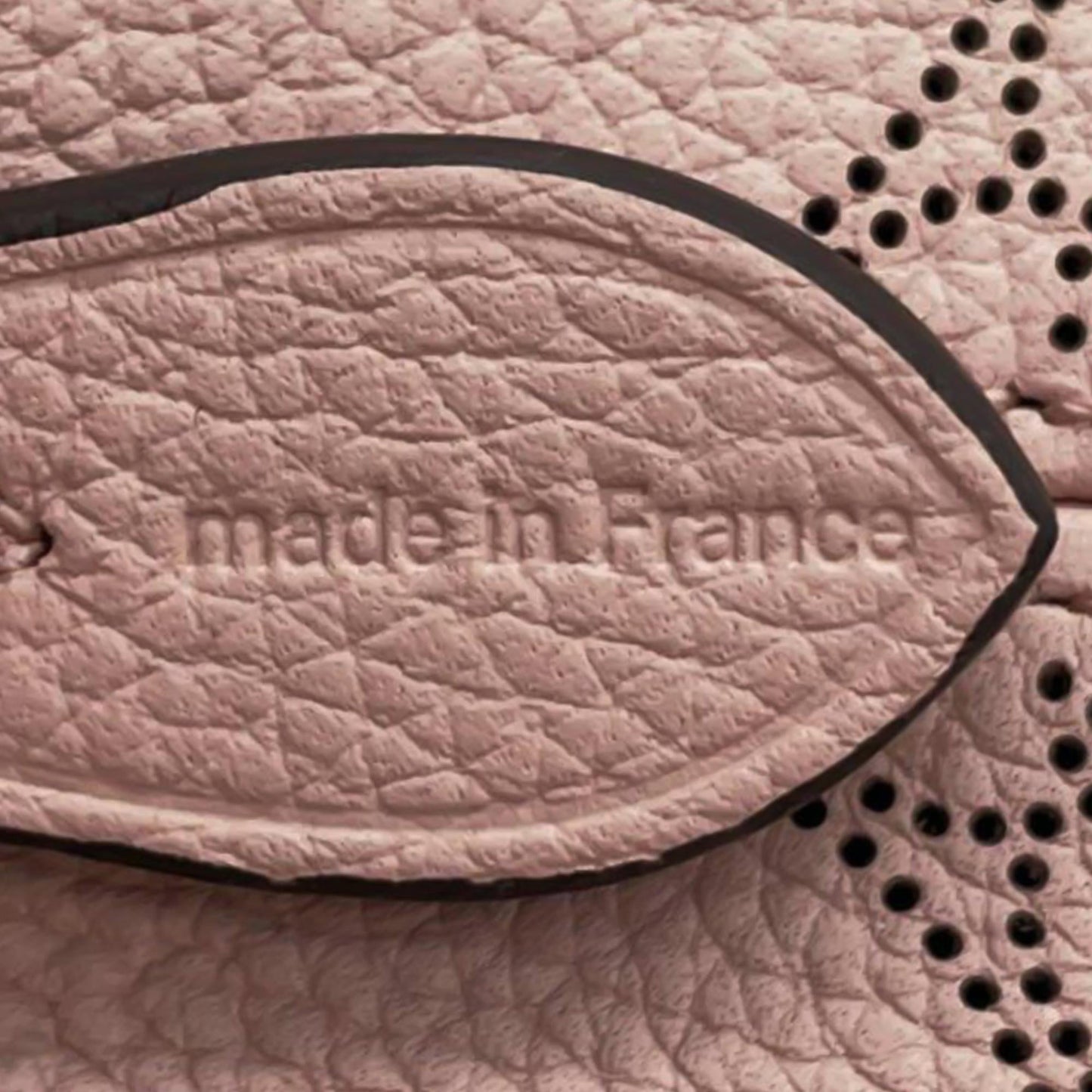 Louis Vuitton Monogram Mahina Bella (SHG-iEtNiU)