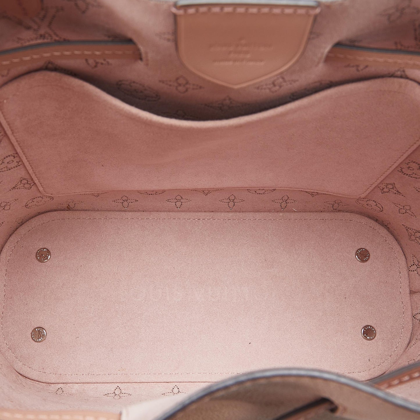 Louis Vuitton Monogram Mahina Girolata (SHG-r3QnXw)