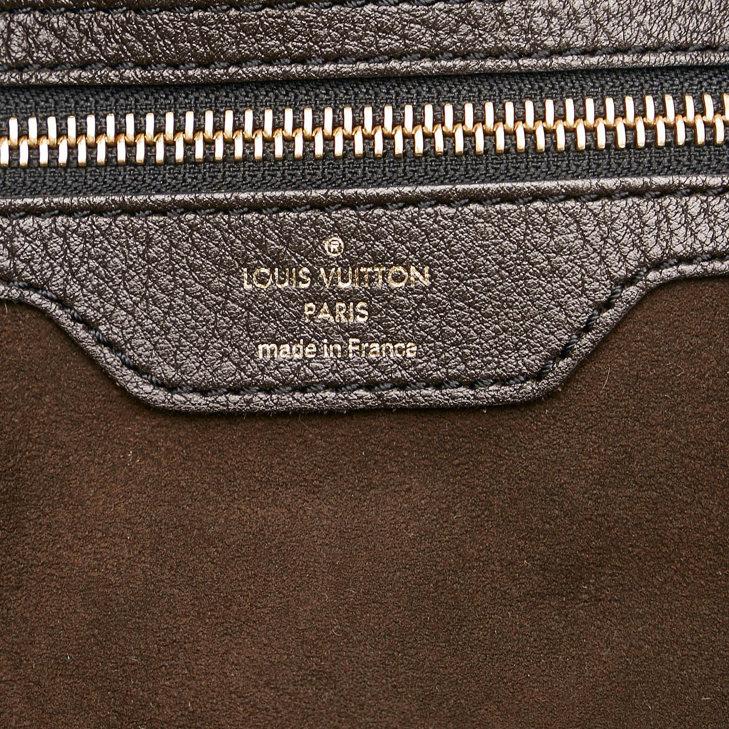 Louis Vuitton Monogram Mahina Hobo (SHG-37020)