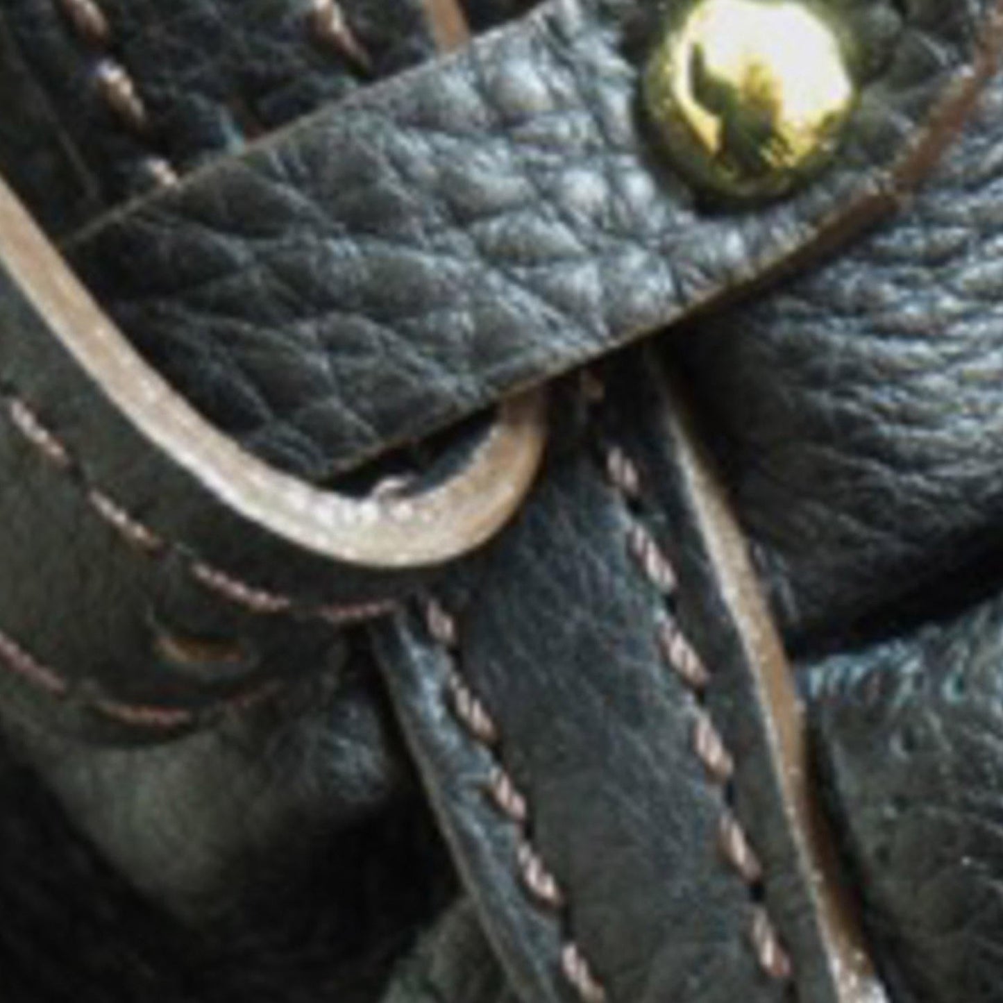 Louis Vuitton Monogram Mahina L (SHG-D4B8SR)