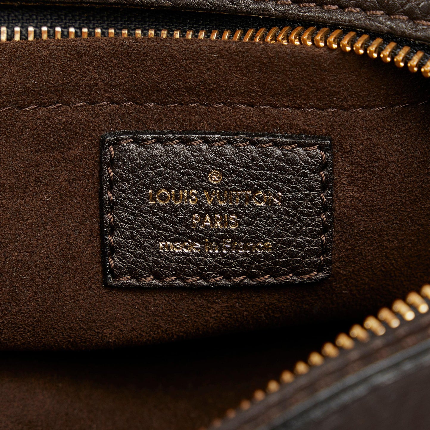 Louis Vuitton Monogram Mahina Lunar PM (SHG-AW4gIk)