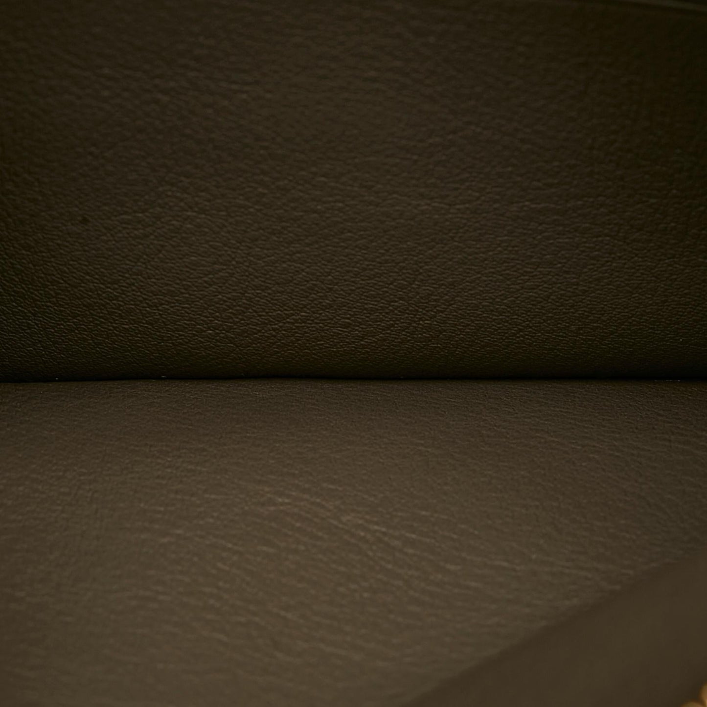 Louis Vuitton Monogram Mahina Selene MM (SHG-36611)