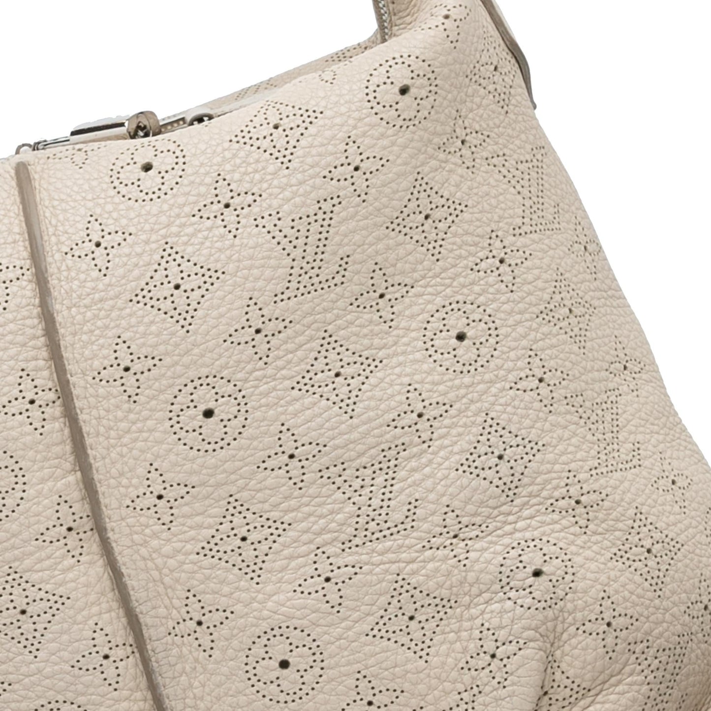 Louis Vuitton Monogram Mahina Selene PM (SHG-G3UWpi)