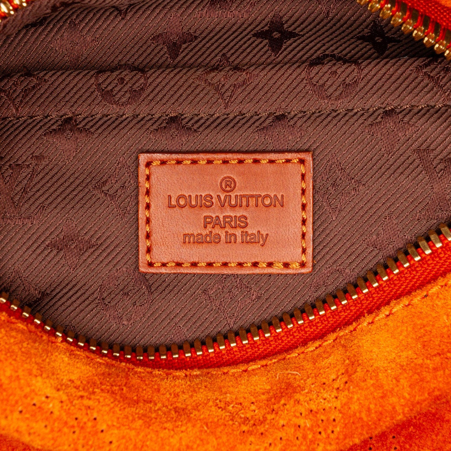 Louis Vuitton Monogram Mahina Suede Onatah PM (SHG-8r5U5V)