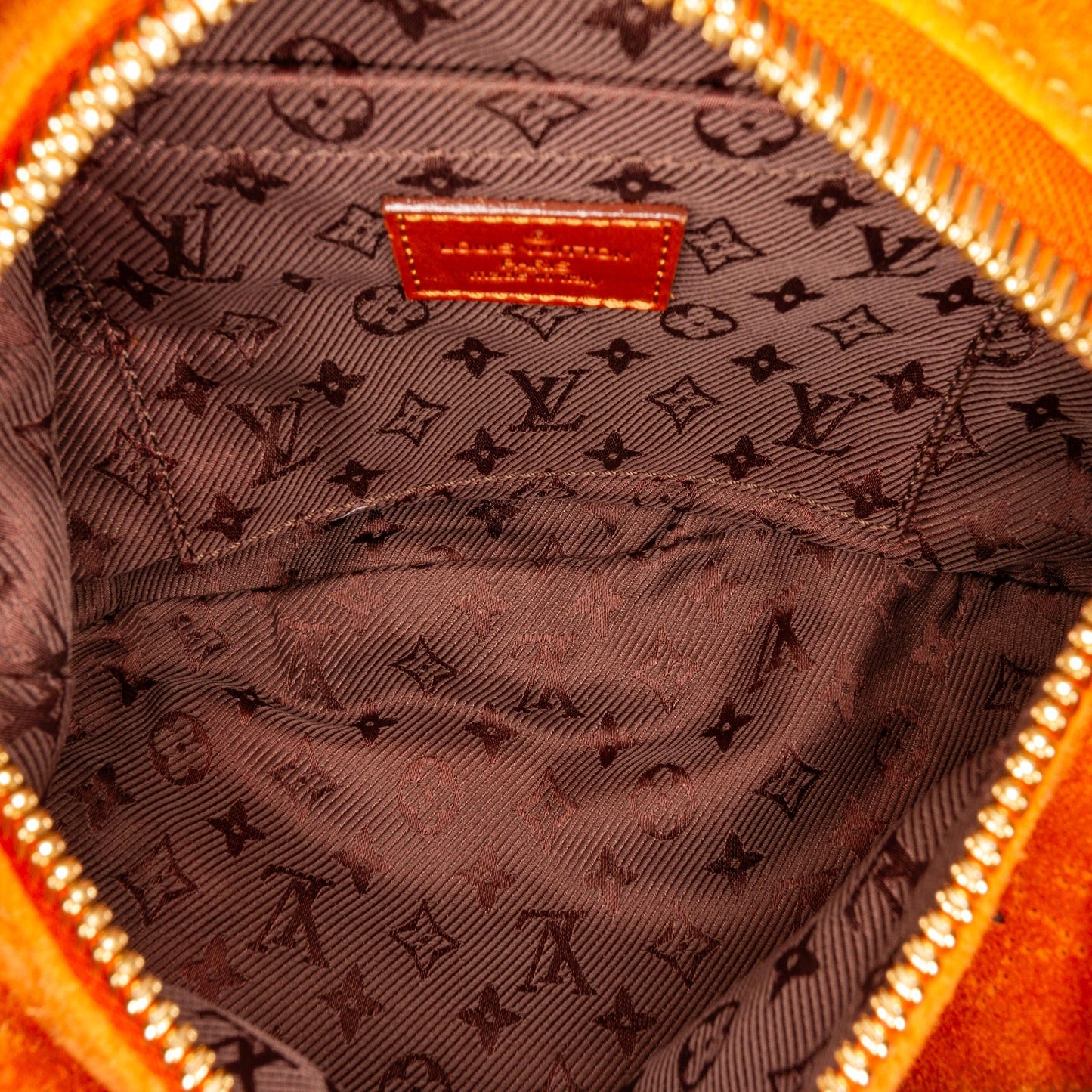 Louis Vuitton Monogram Mahina Suede Onatah PM (SHG-8r5U5V)