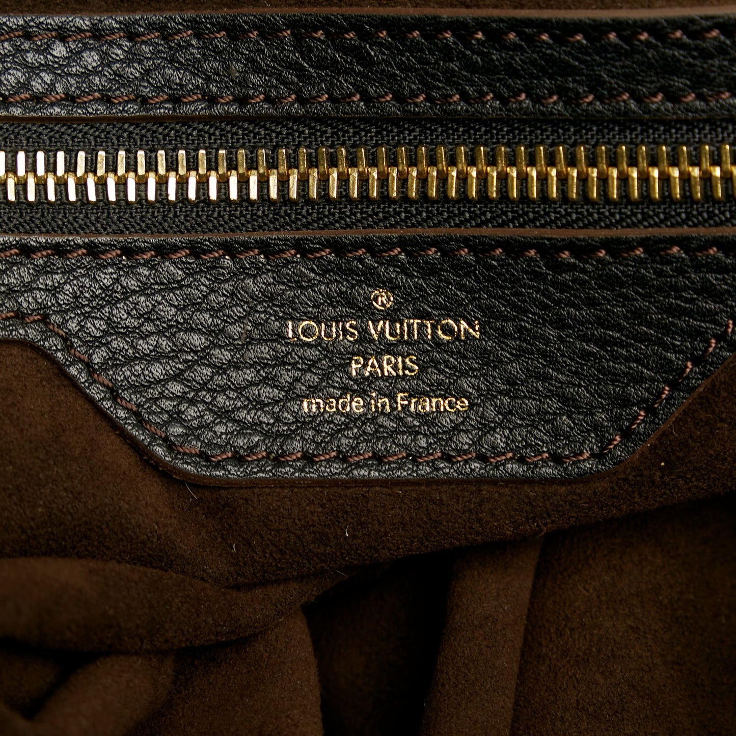 Louis Vuitton Monogram Mahina XL (SHG-36555)