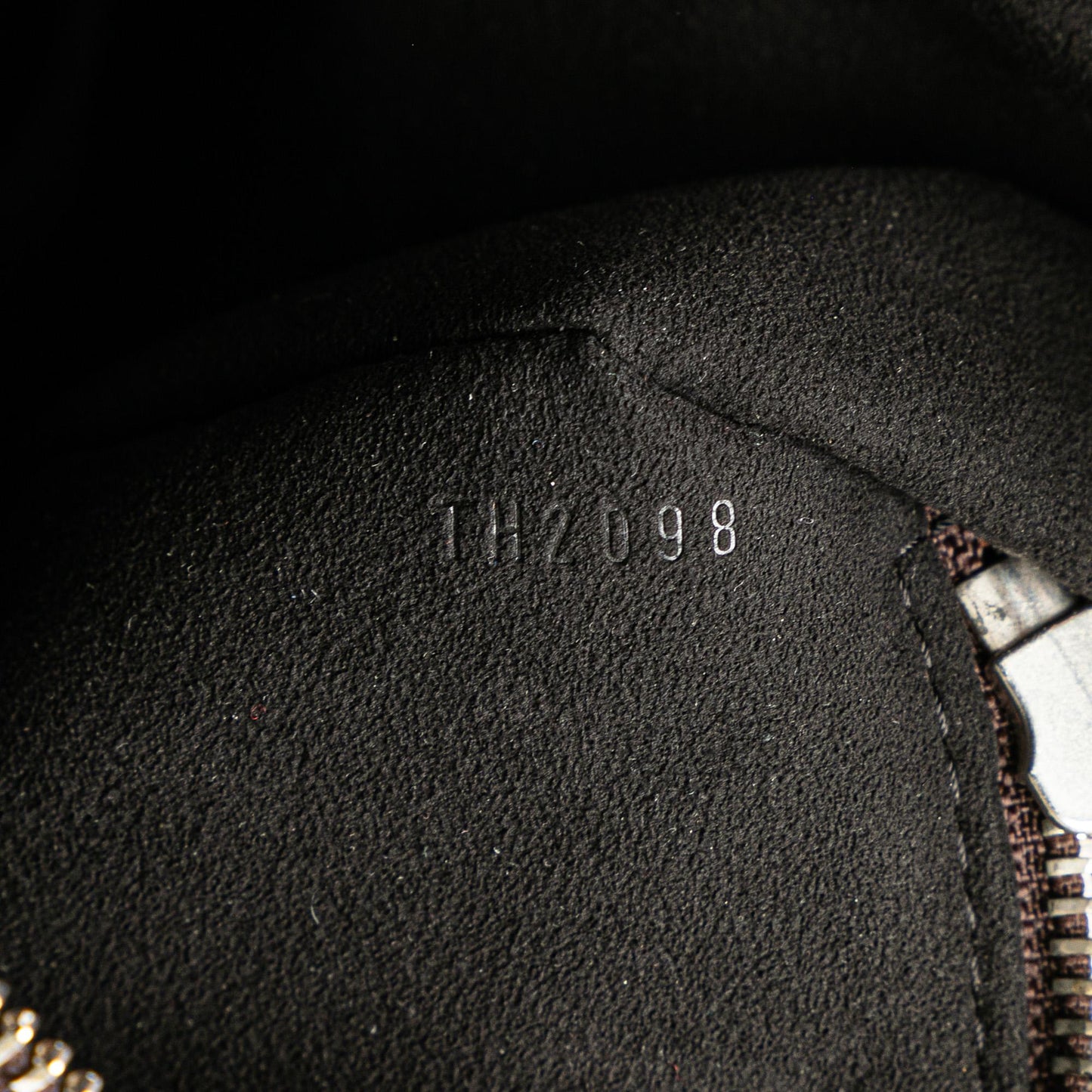 Louis Vuitton Monogram Mahina XL