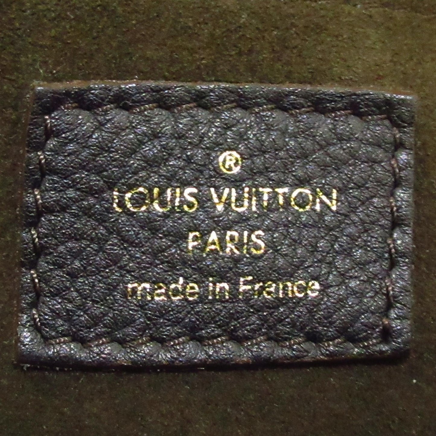 Louis Vuitton Monogram Mahina XS (SHG-36376)