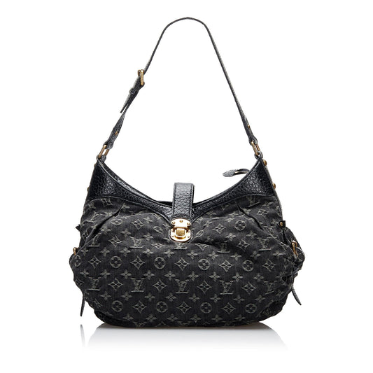 Louis Vuitton Monogram Mahina XS (SHG-Petr0E)