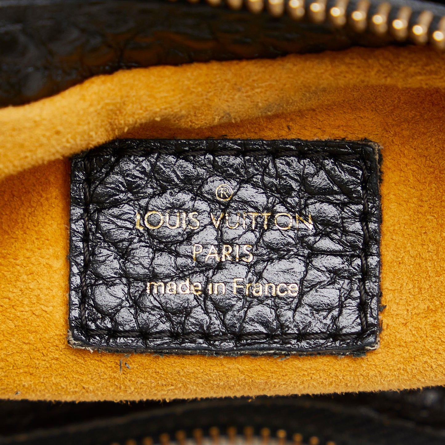 Louis Vuitton Monogram Mahina XS (SHG-XuZRDO)