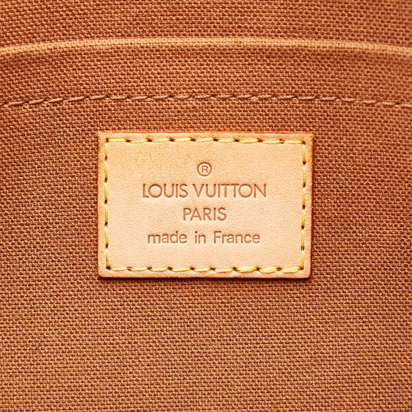 Louis Vuitton Monogram Marelle Pochette (SHG-HByeRo)