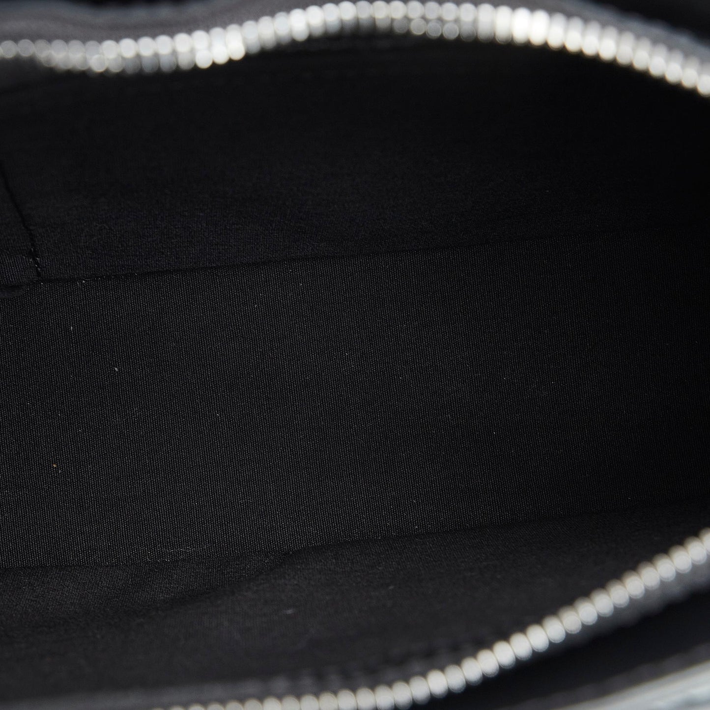 Louis Vuitton Monogram Mat Alston (SHG-ETHS4y)