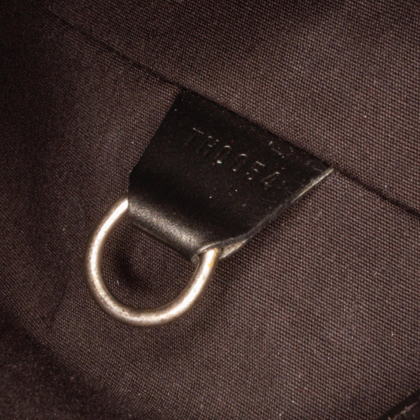 Louis Vuitton Monogram Mat Alston (SHG-A8Glnv)