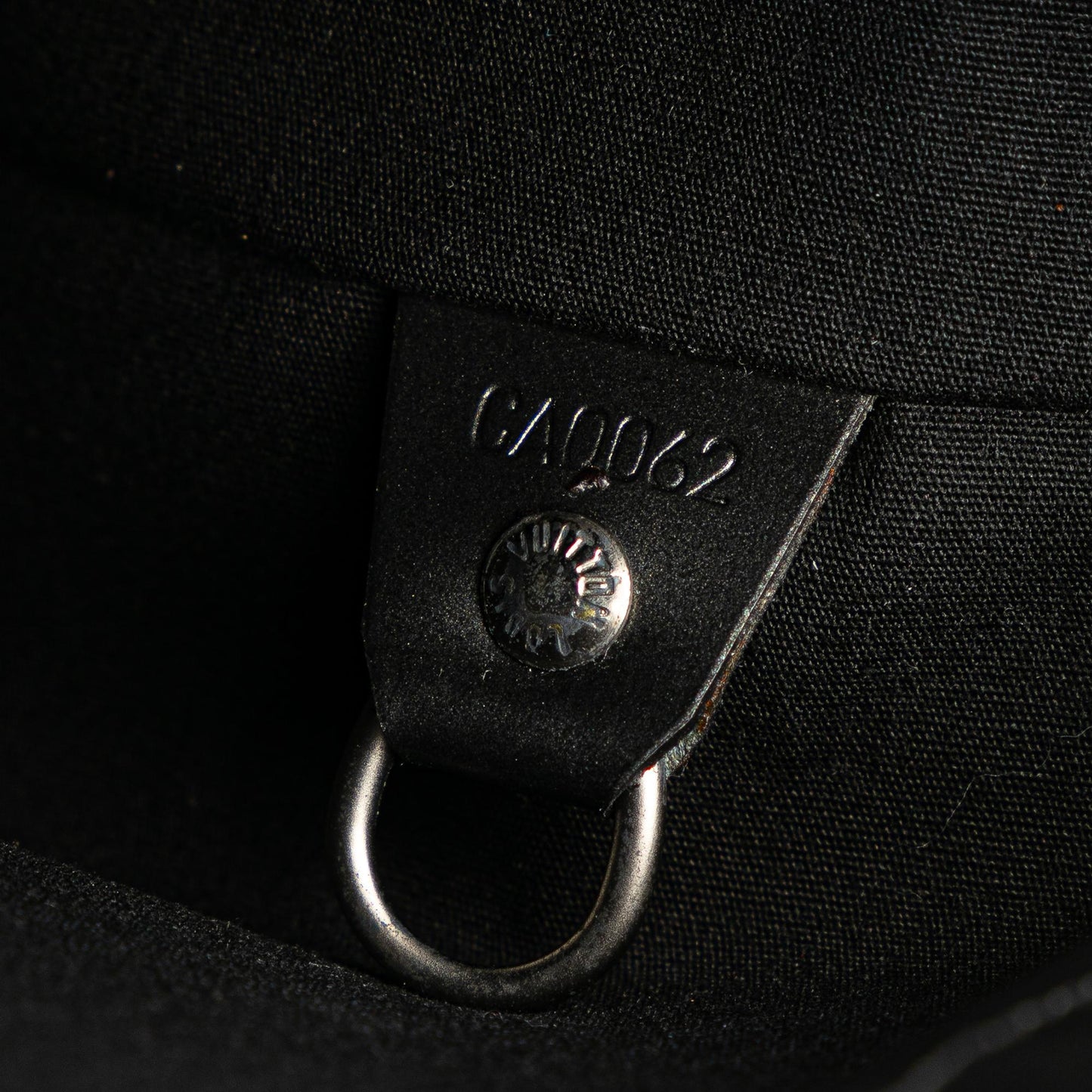 Louis Vuitton Monogram Mat Alston (SHG-H8lOhA)