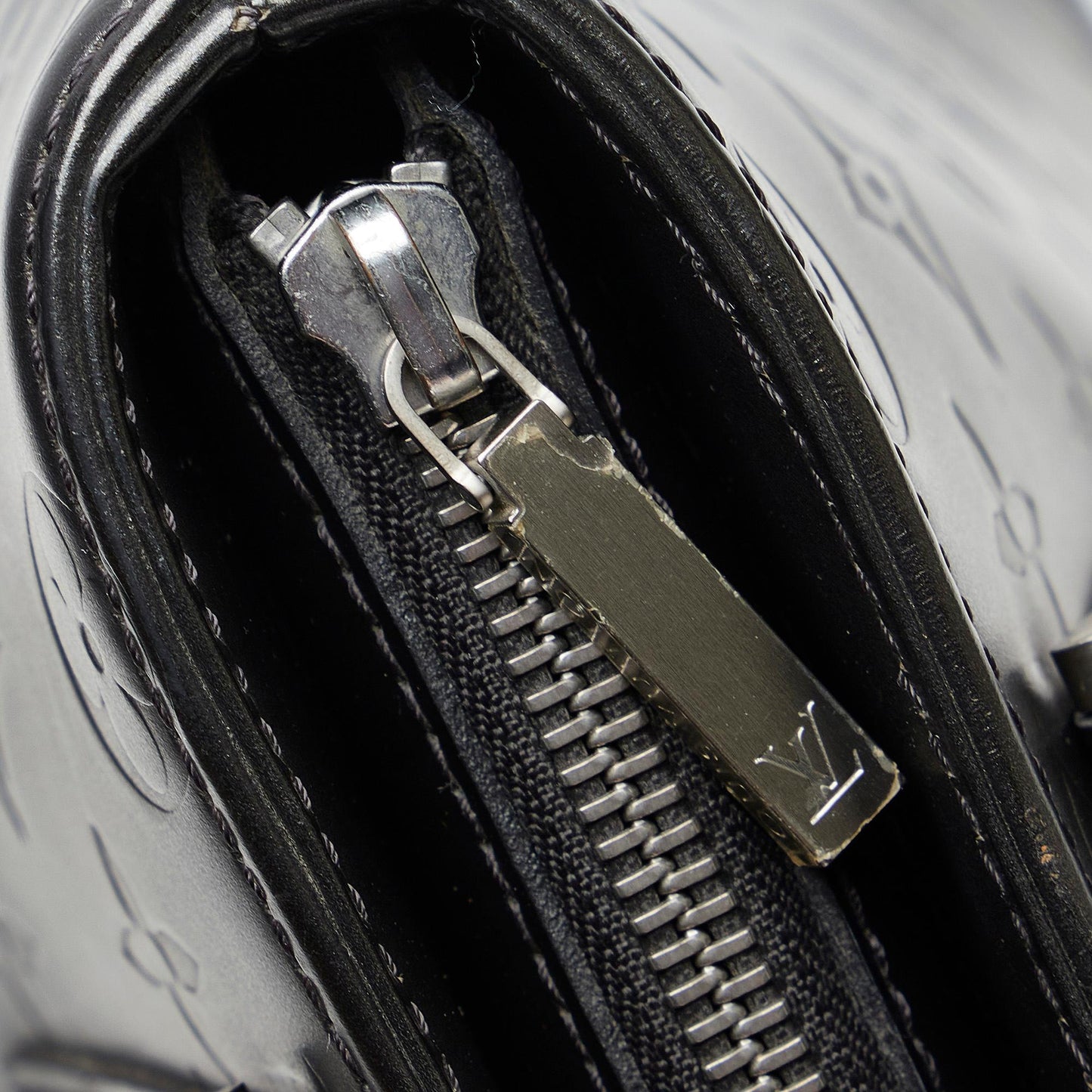 Louis Vuitton Monogram Mat Stockton (SHG-UDP8mU)