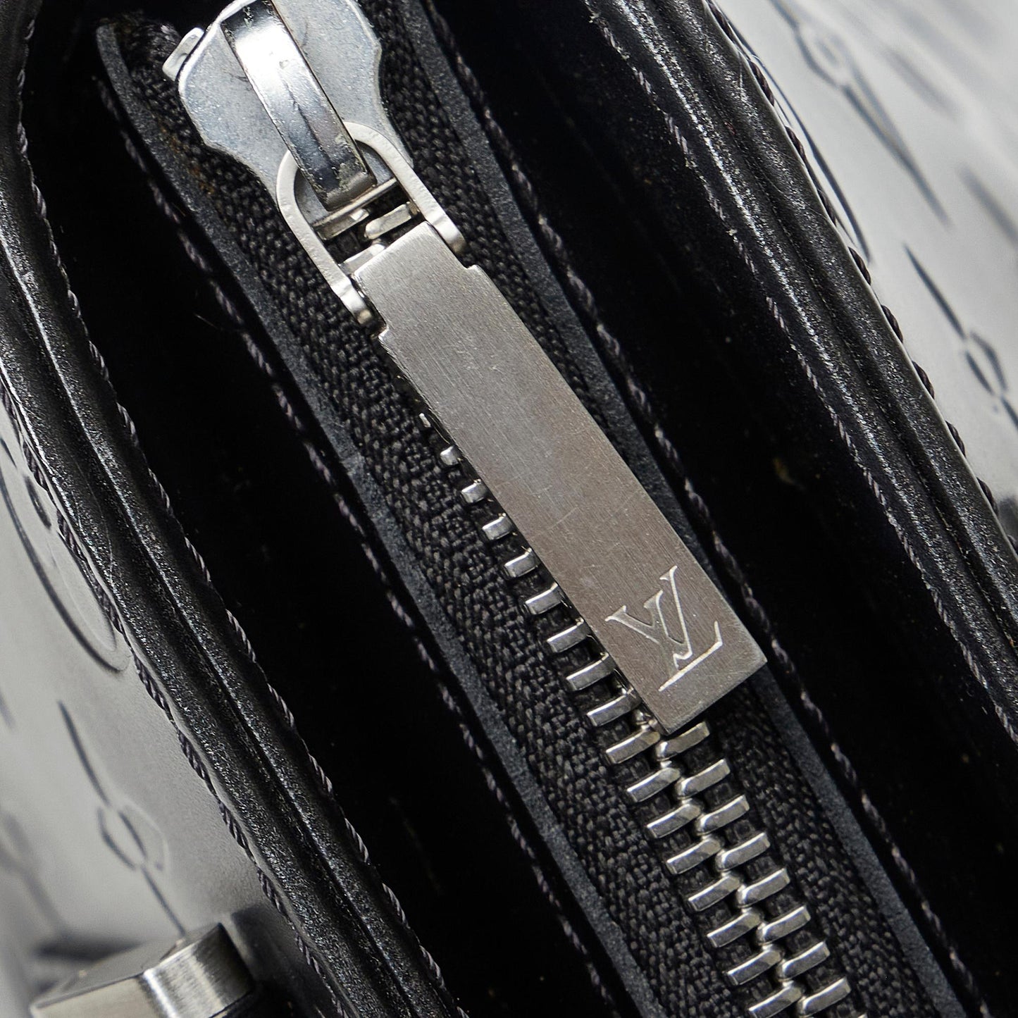 Louis Vuitton Monogram Mat Stockton (SHG-yZb0lp)
