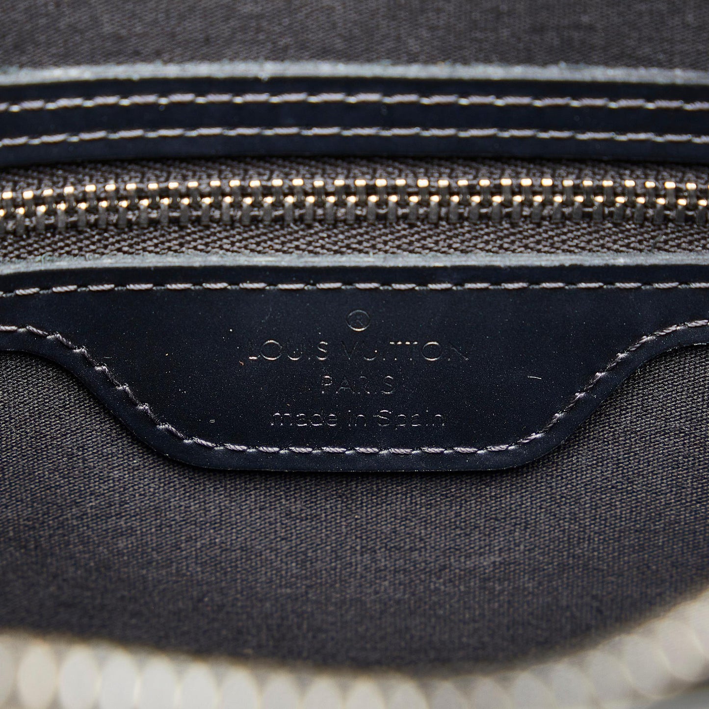 Louis Vuitton Monogram Mat Stockton (SHG-ZDV9Ay)