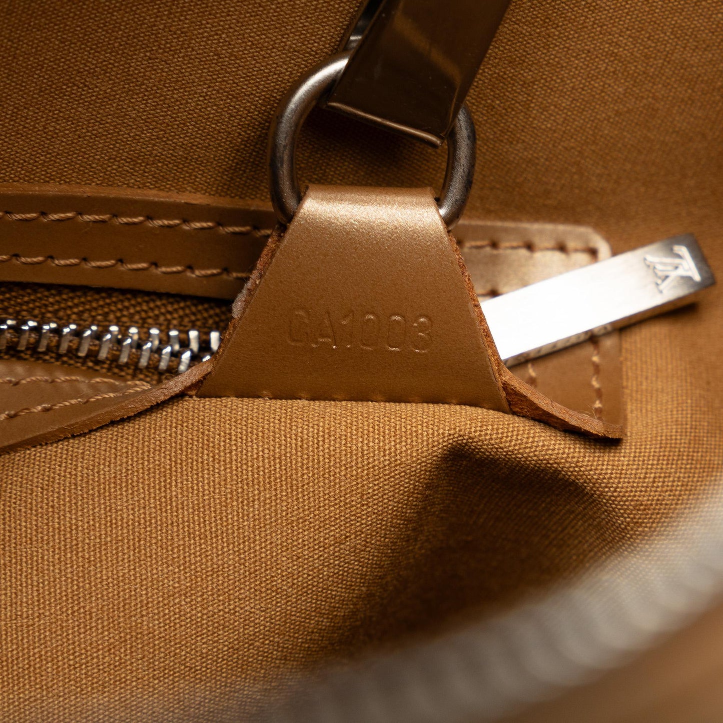 Louis Vuitton Monogram Mat Stockton (SHG-mn5zIS)