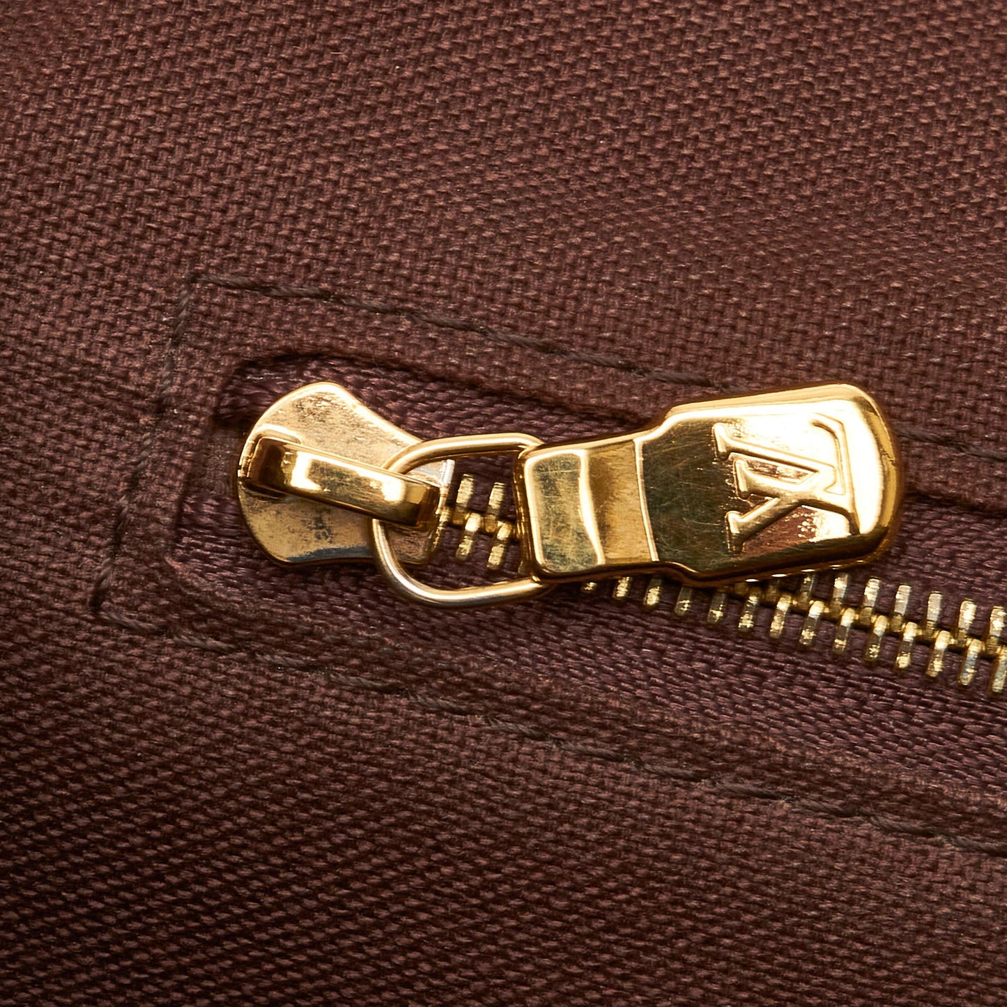 Louis Vuitton Monogram Menilmontant MM (SHG-9u03UA)