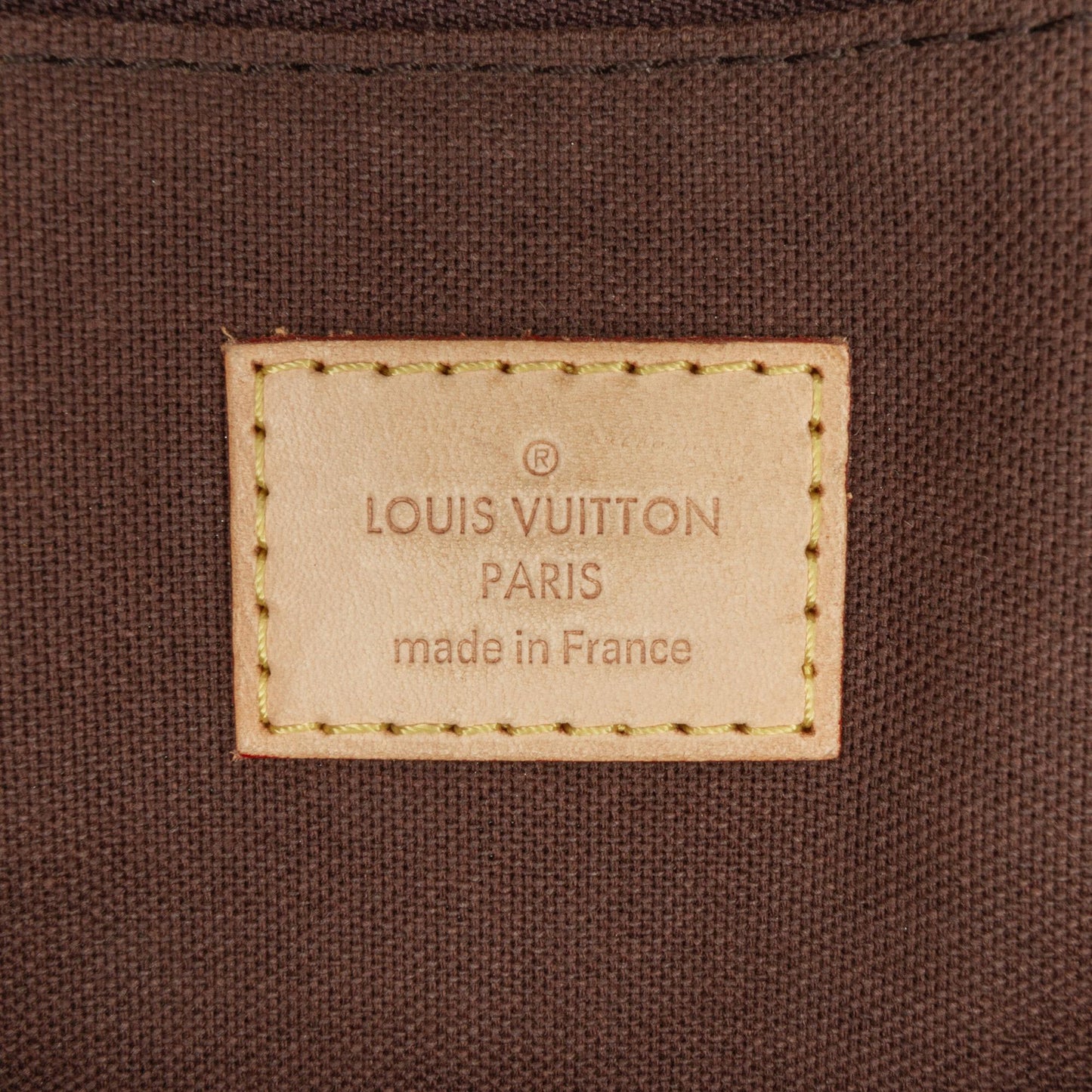 Louis Vuitton Monogram Menilmontant MM (SHG-lwdCyZ)